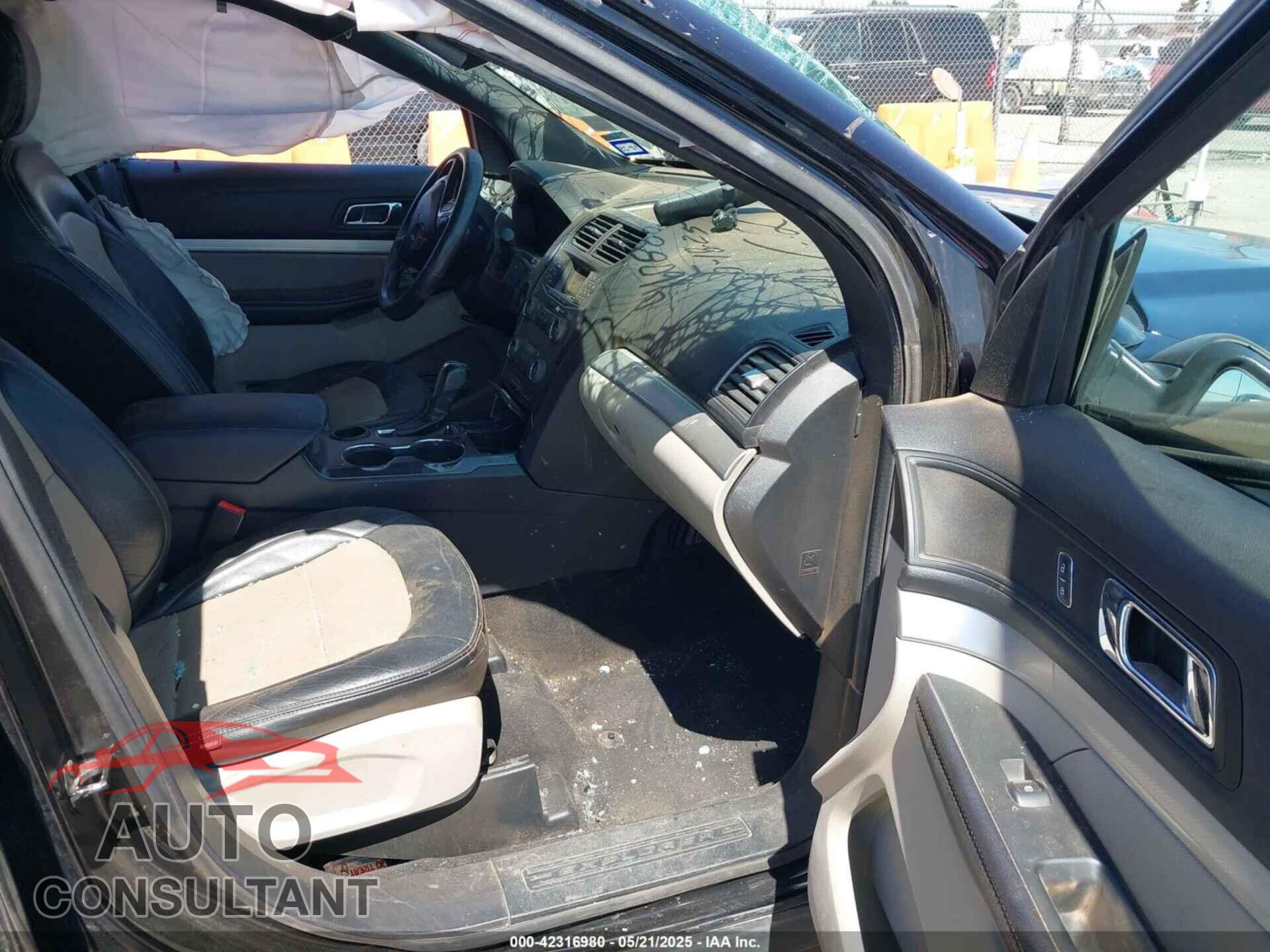 FORD EXPLORER 2018 - 1FM5K7B89JGB88761