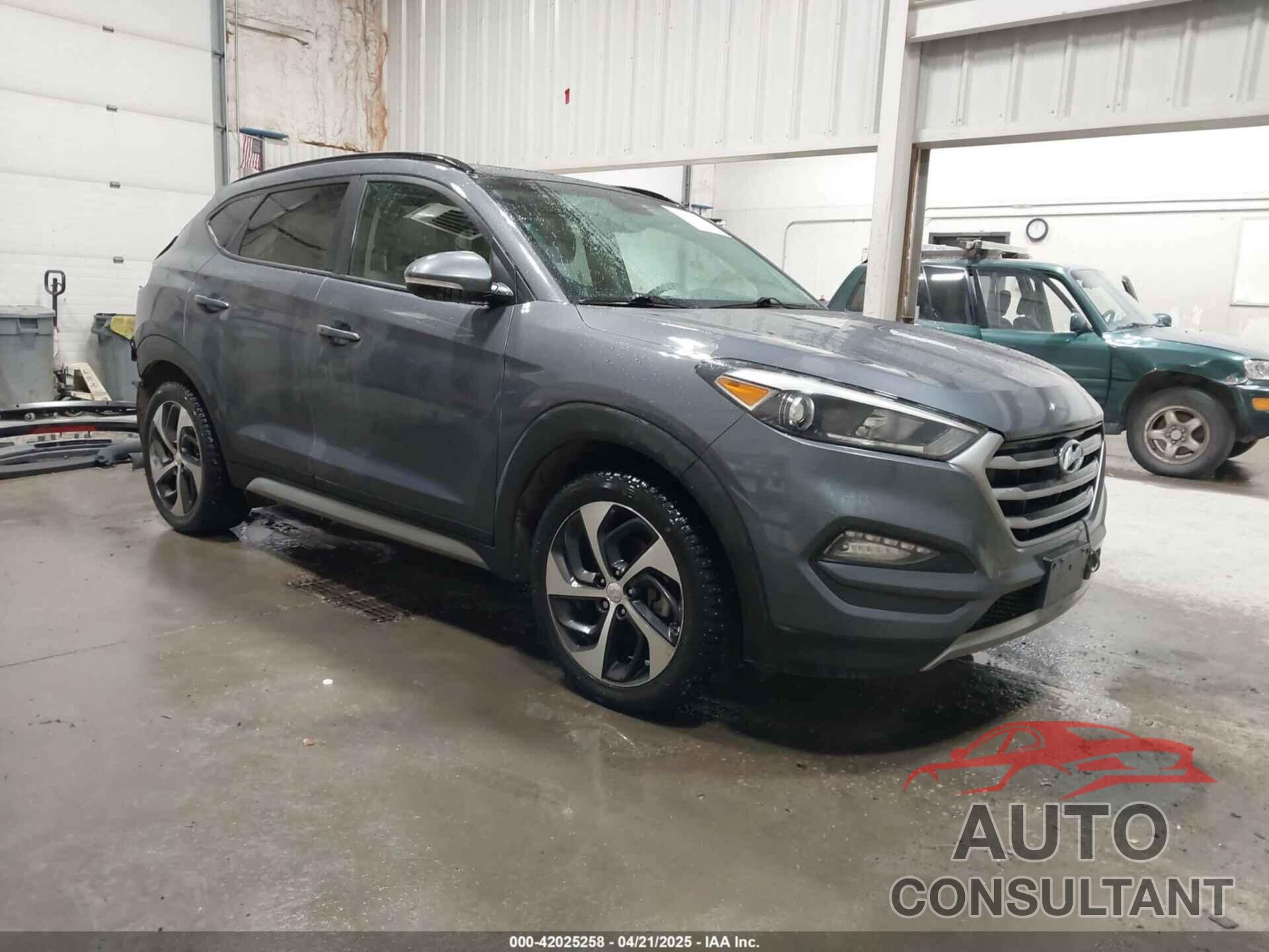 HYUNDAI TUCSON 2018 - KM8J3CA2XJU668679