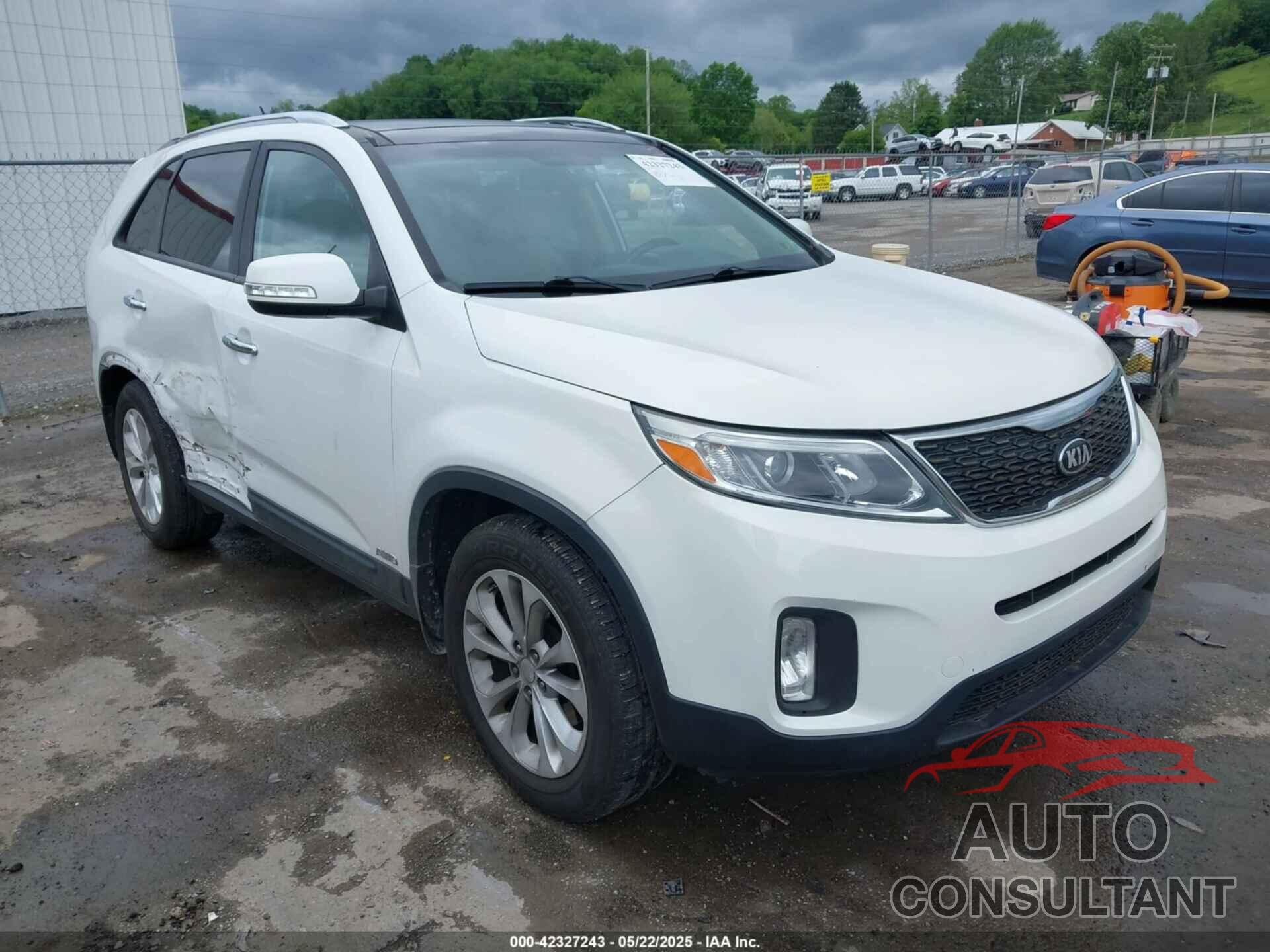 KIA SORENTO 2015 - 5XYKUDA70FG649526