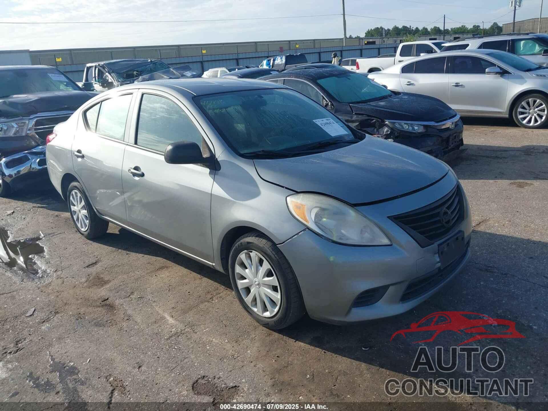 NISSAN VERSA 2013 - 3N1CN7AP7DL869595