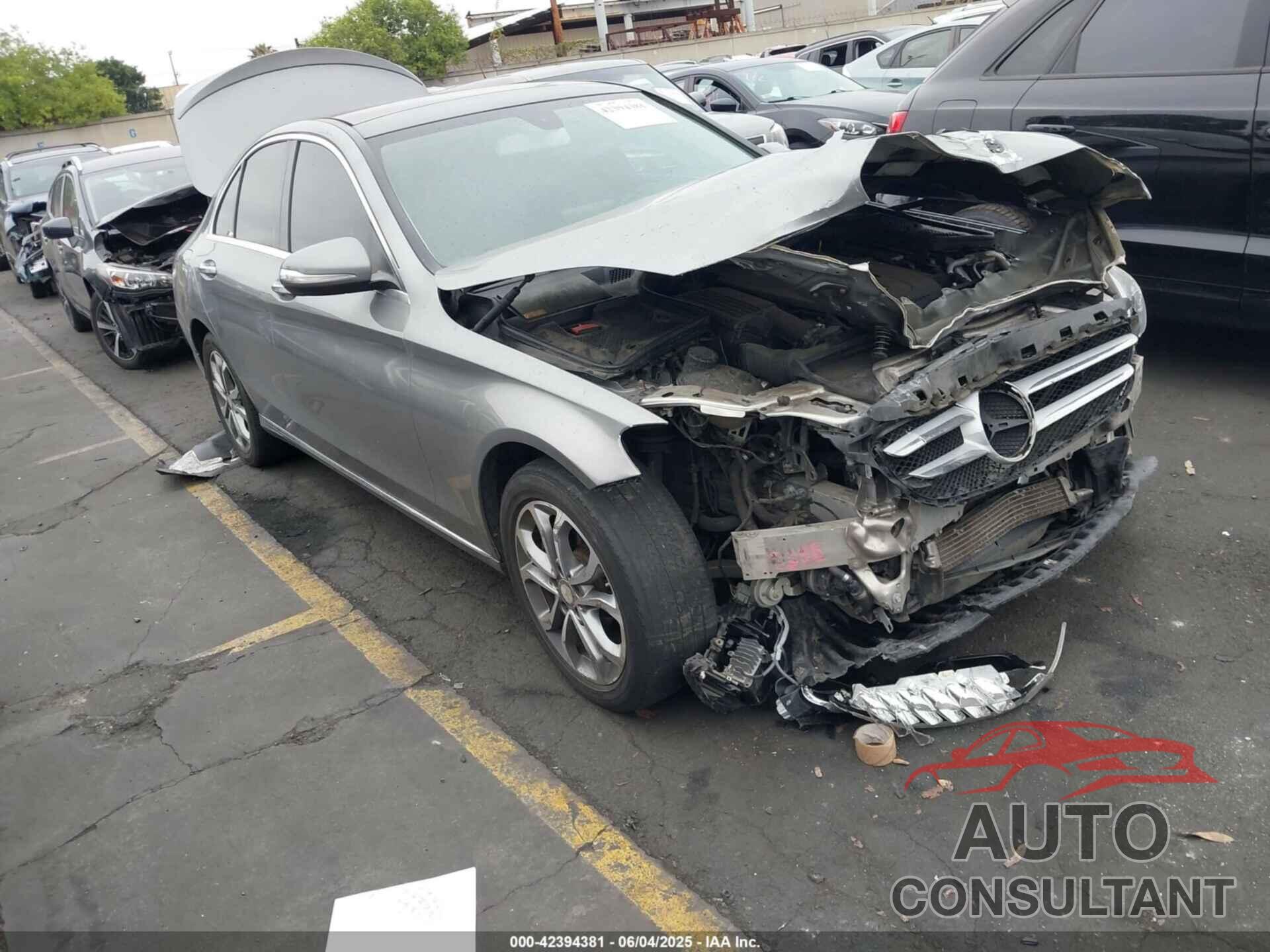 MERCEDES-BENZ C 300 2015 - 55SWF4JB1FU055517