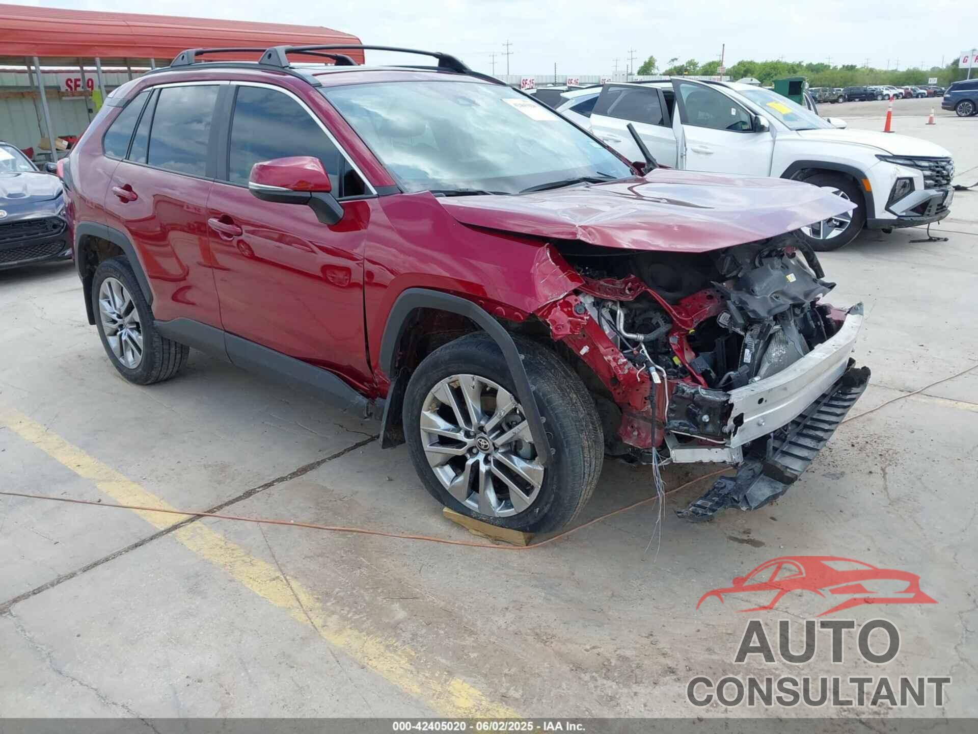 TOYOTA RAV4 2022 - 2T3C1RFV3NW226182