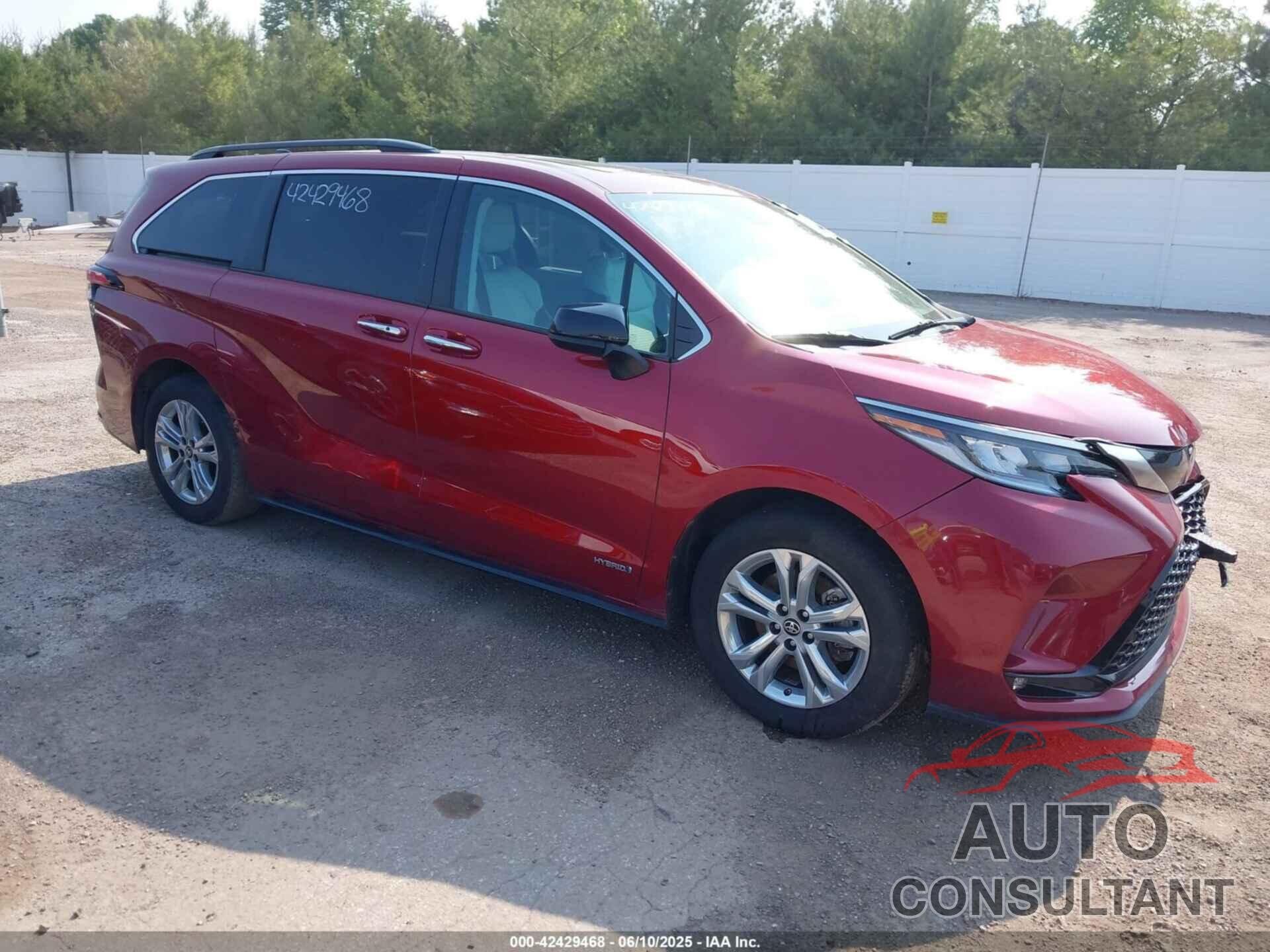 TOYOTA SIENNA 2021 - 5TDDSKFCXMS018792