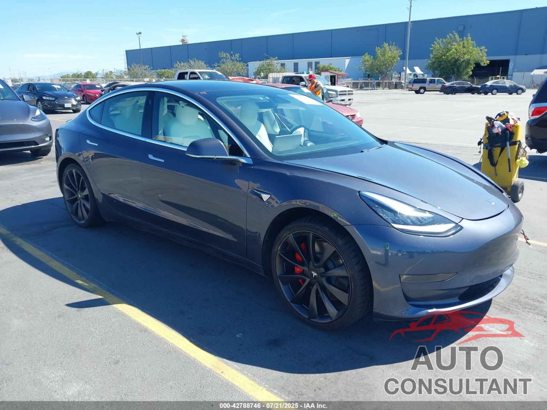 TESLA MODEL 3 2020 - 5YJ3E1EC8LF641734