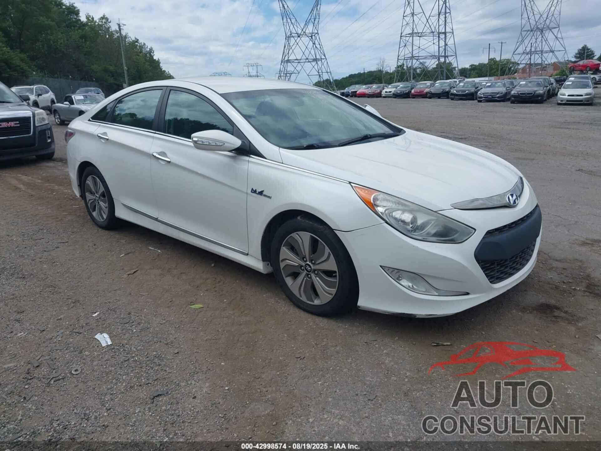 HYUNDAI SONATA HYBRID 2013 - KMHEC4A47DA085856