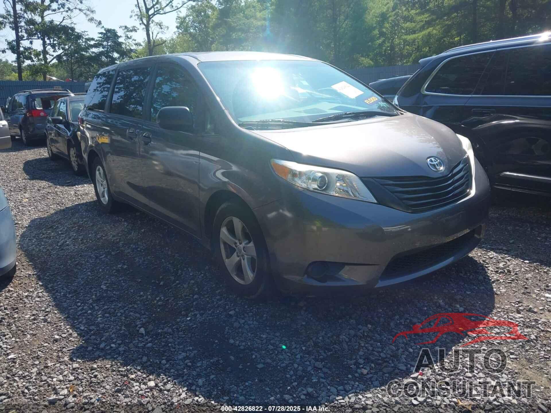 TOYOTA SIENNA 2017 - 5TDZZ3DC7HS881985