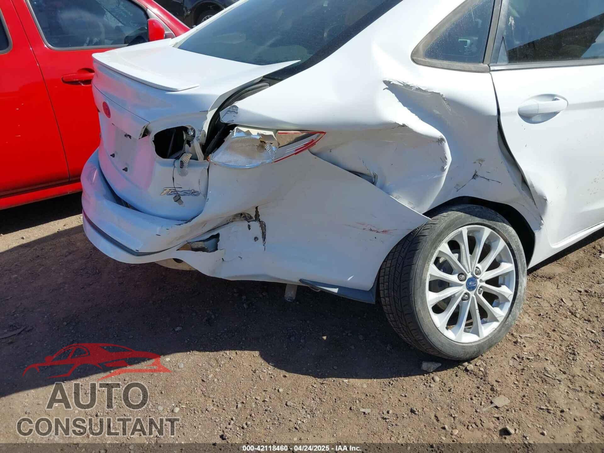 FORD FIESTA 2014 - 3FADP4BJ9EM133473