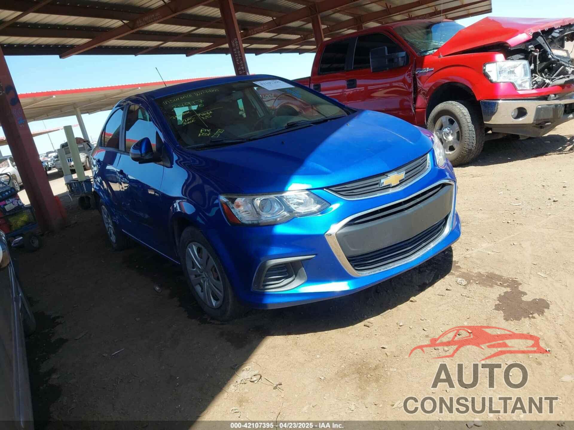 CHEVROLET SONIC 2017 - 1G1JB5SH6H4165031