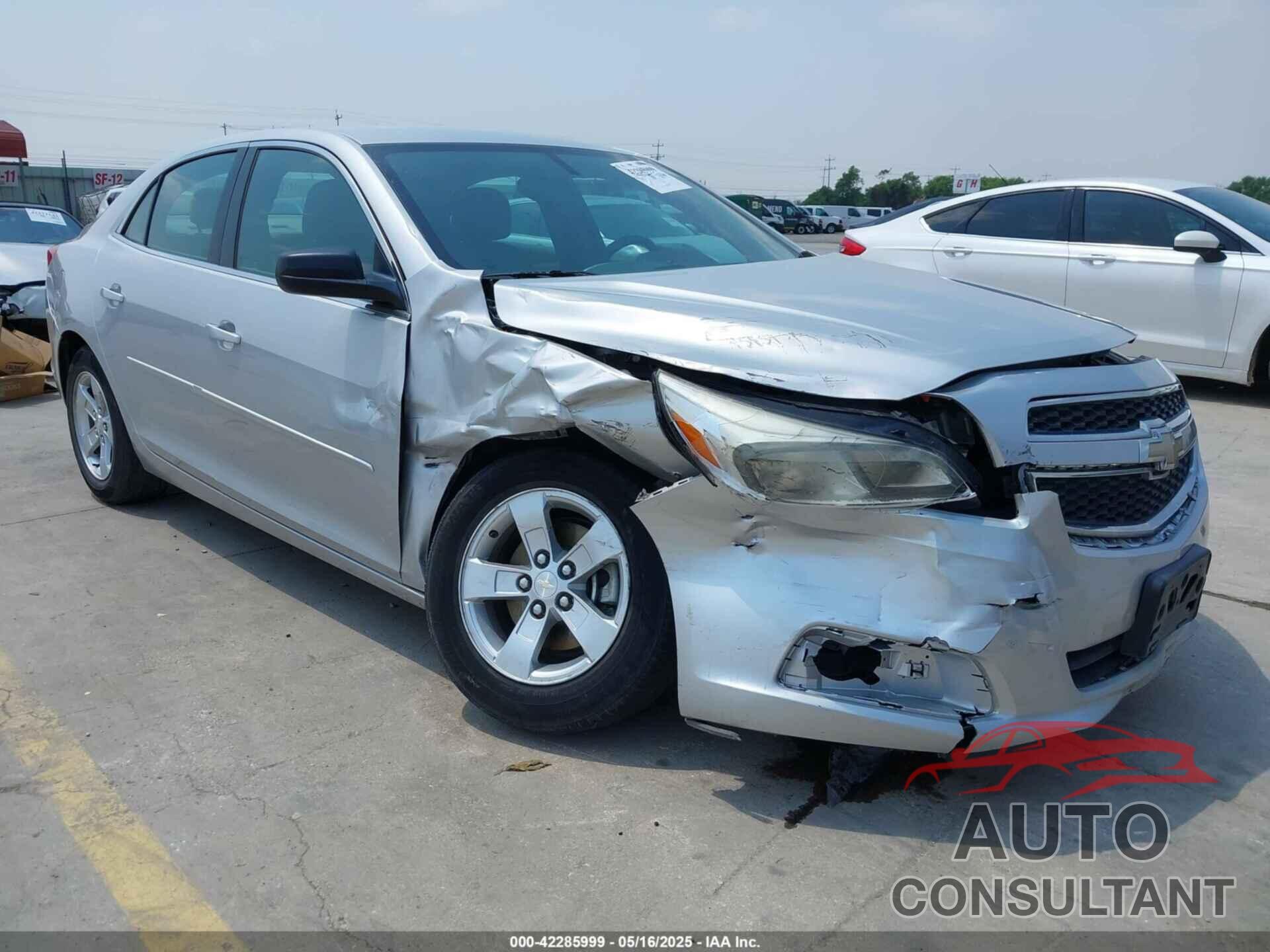 CHEVROLET MALIBU 2013 - 1G11B5SA8DF335780