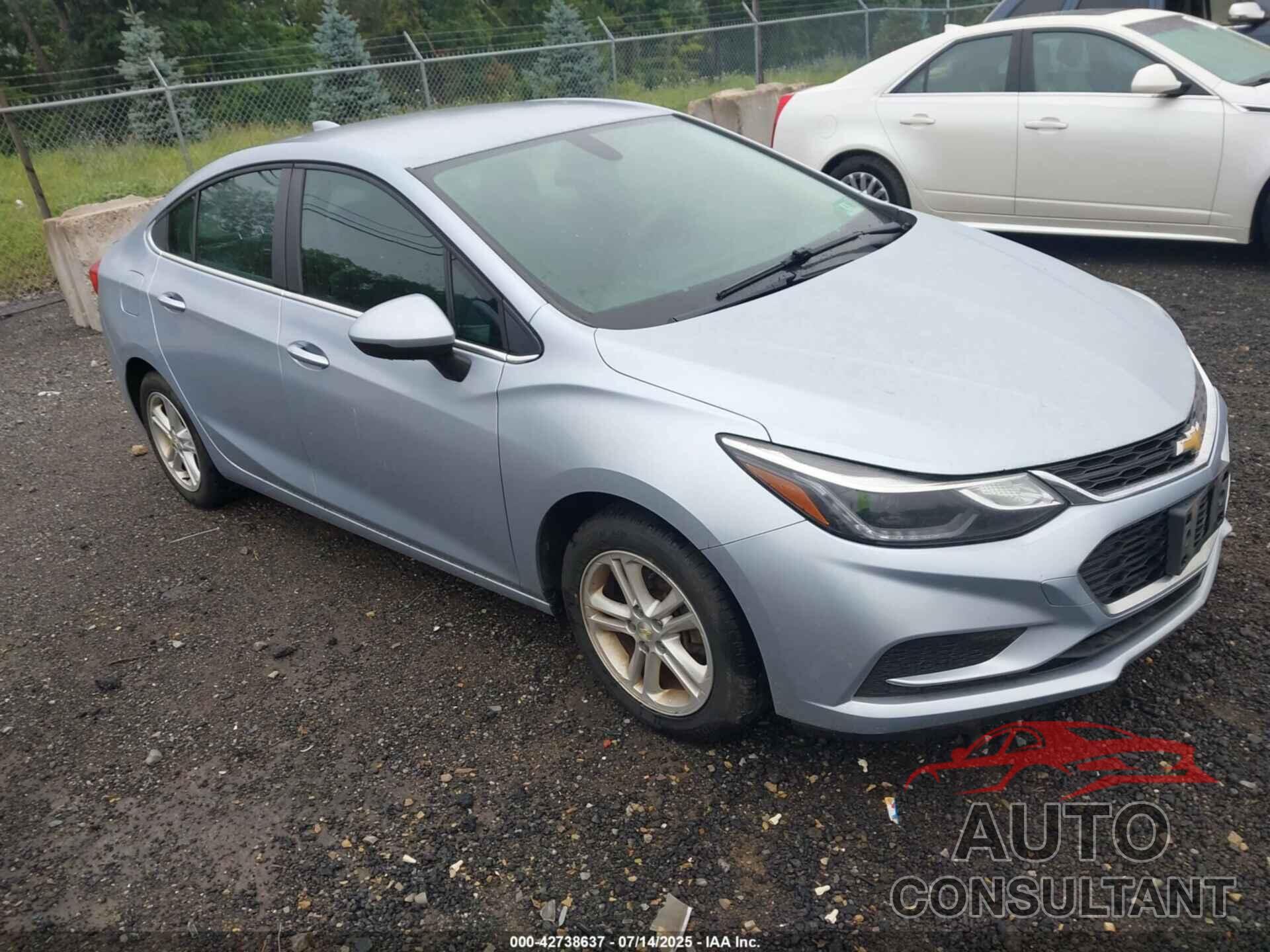 CHEVROLET CRUZE 2018 - 1G1BE5SM3J7197206