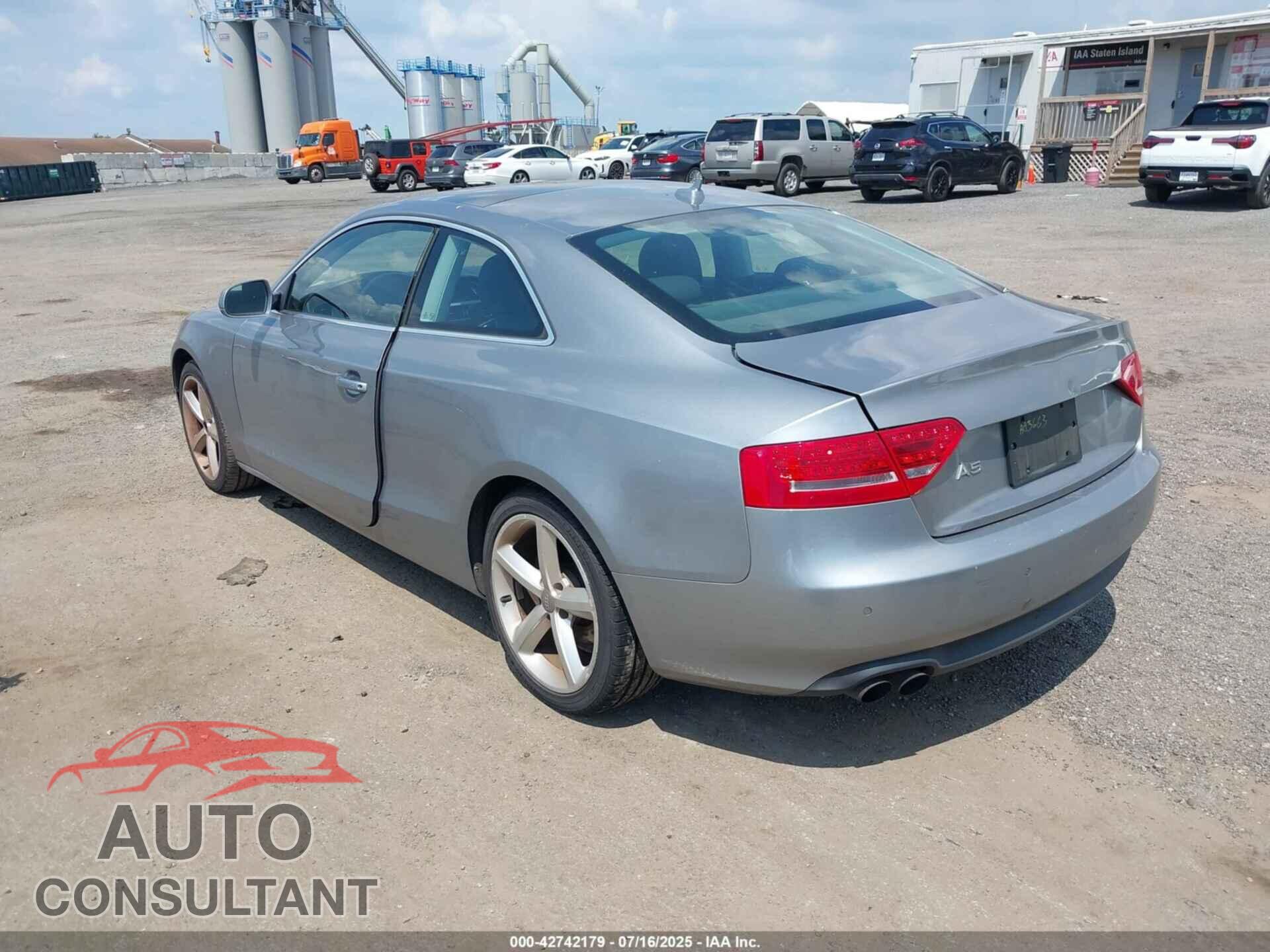 AUDI A5 2010 - WAULFAFR6AA069646