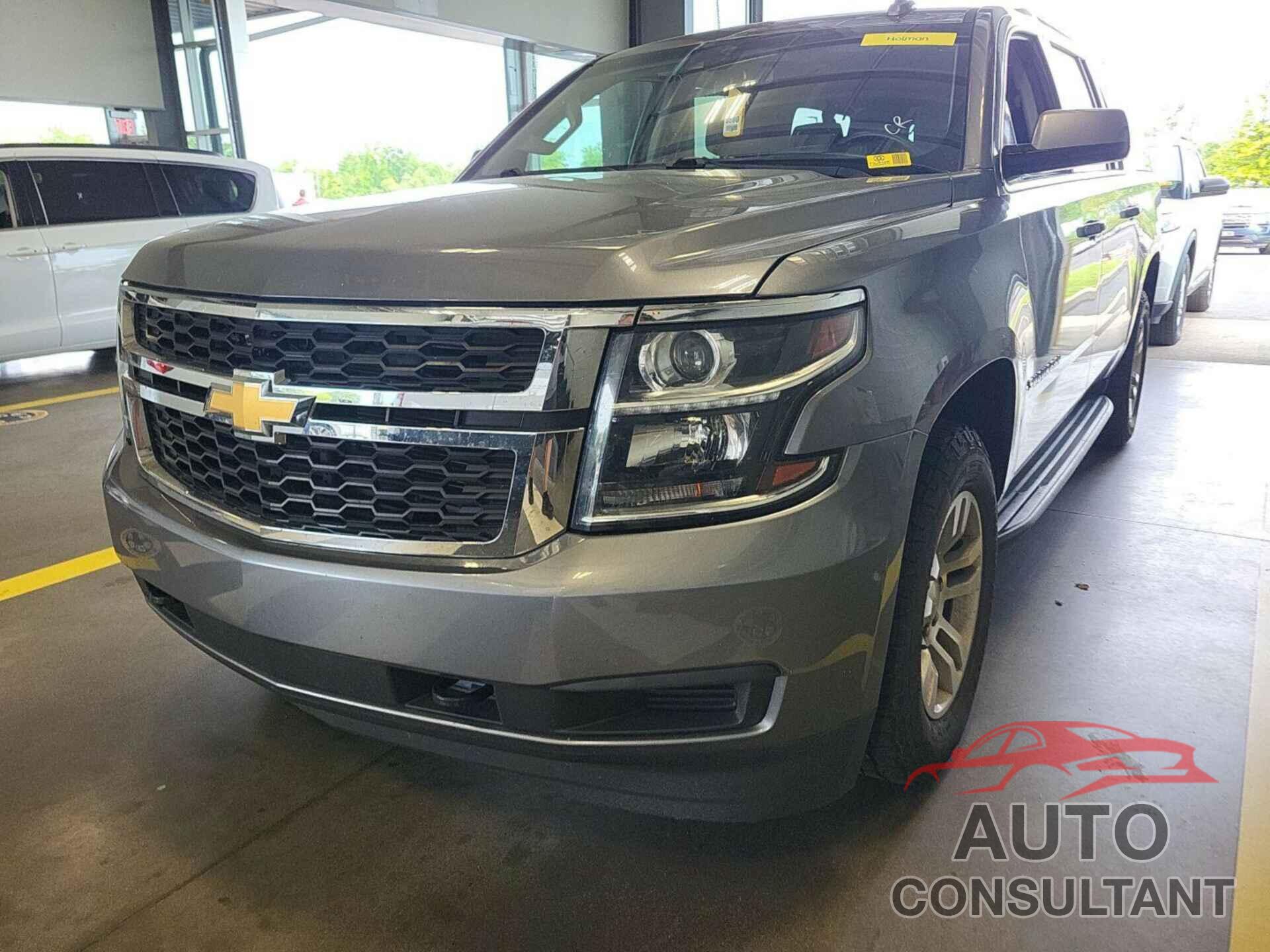 CHEVROLET SUBURBAN 2018 - 1GNSKKEC2JR217684