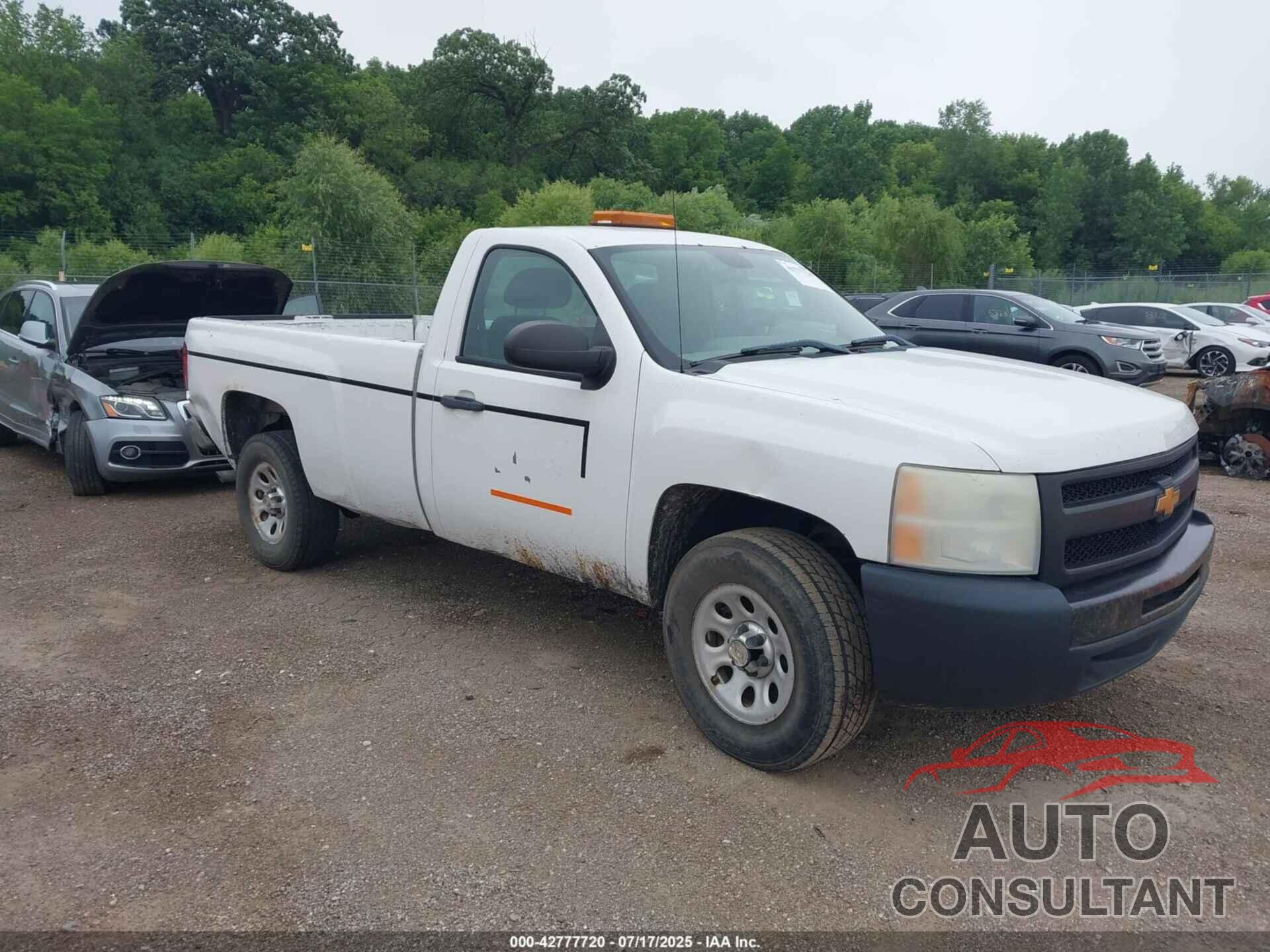 CHEVROLET SILVERADO 1500 2011 - 1GCNCPEX2BZ372482