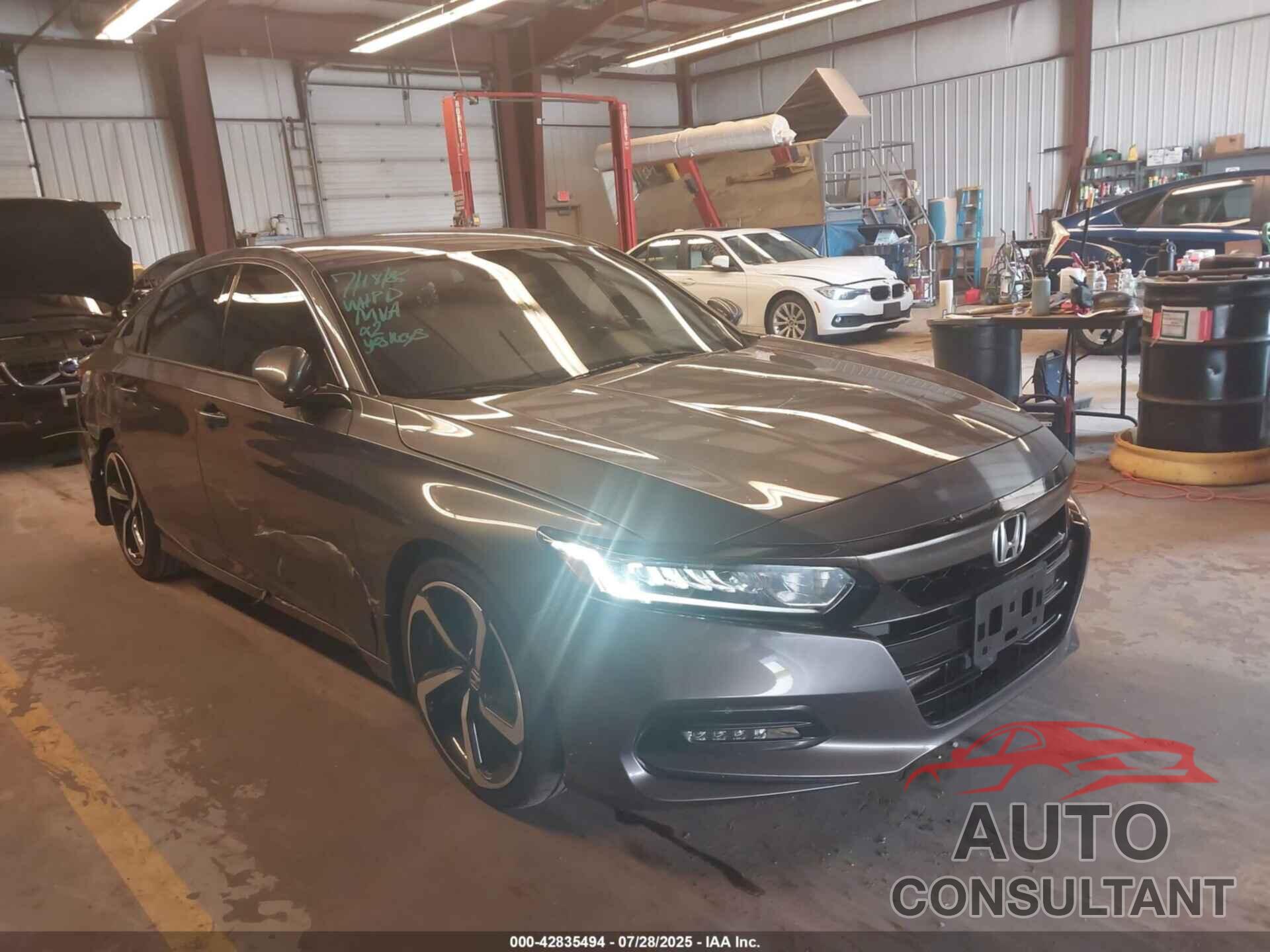 HONDA ACCORD 2020 - 1HGCV1F31LA137261