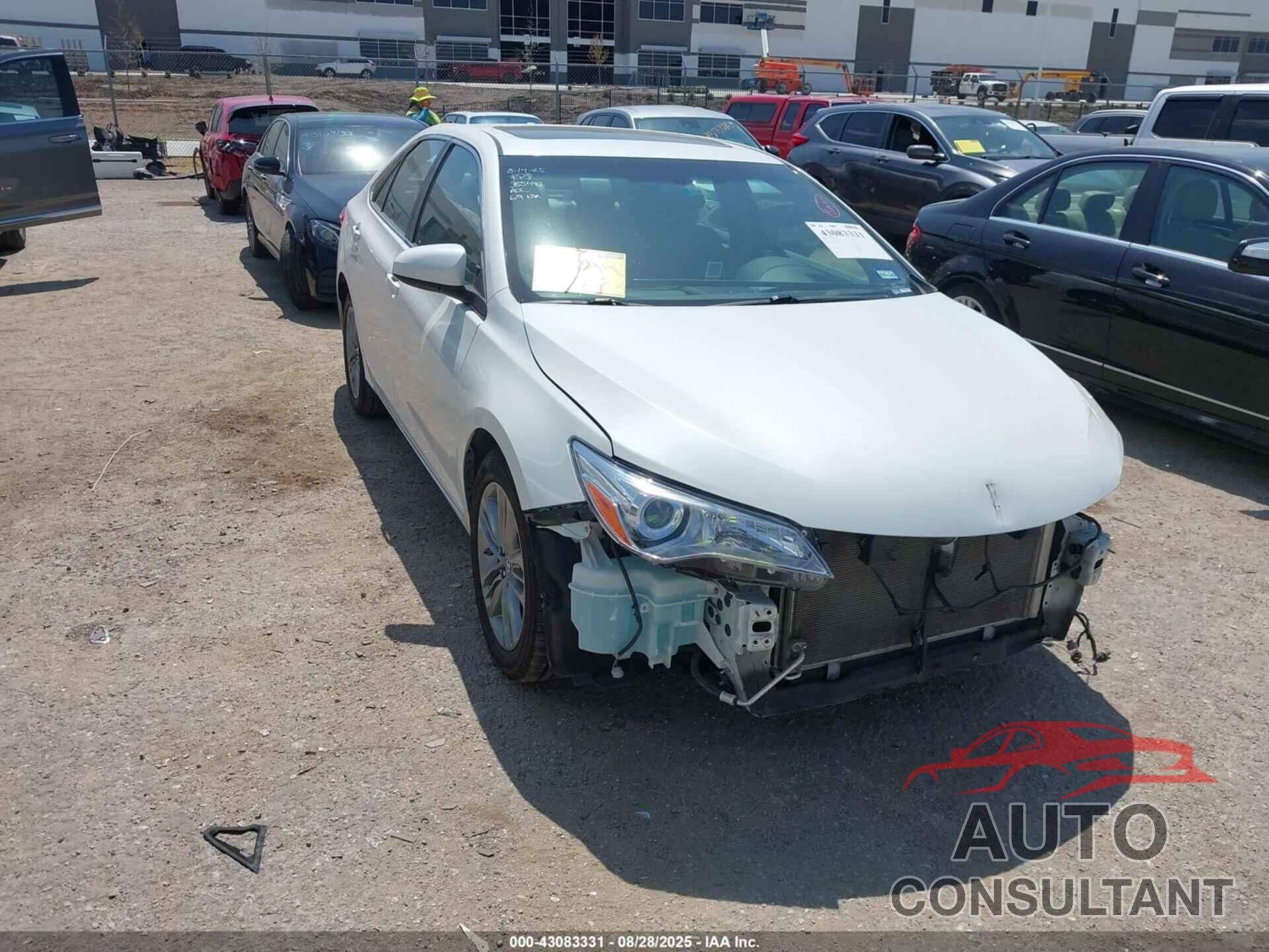 TOYOTA CAMRY 2015 - 4T1BF1FK3FU113587