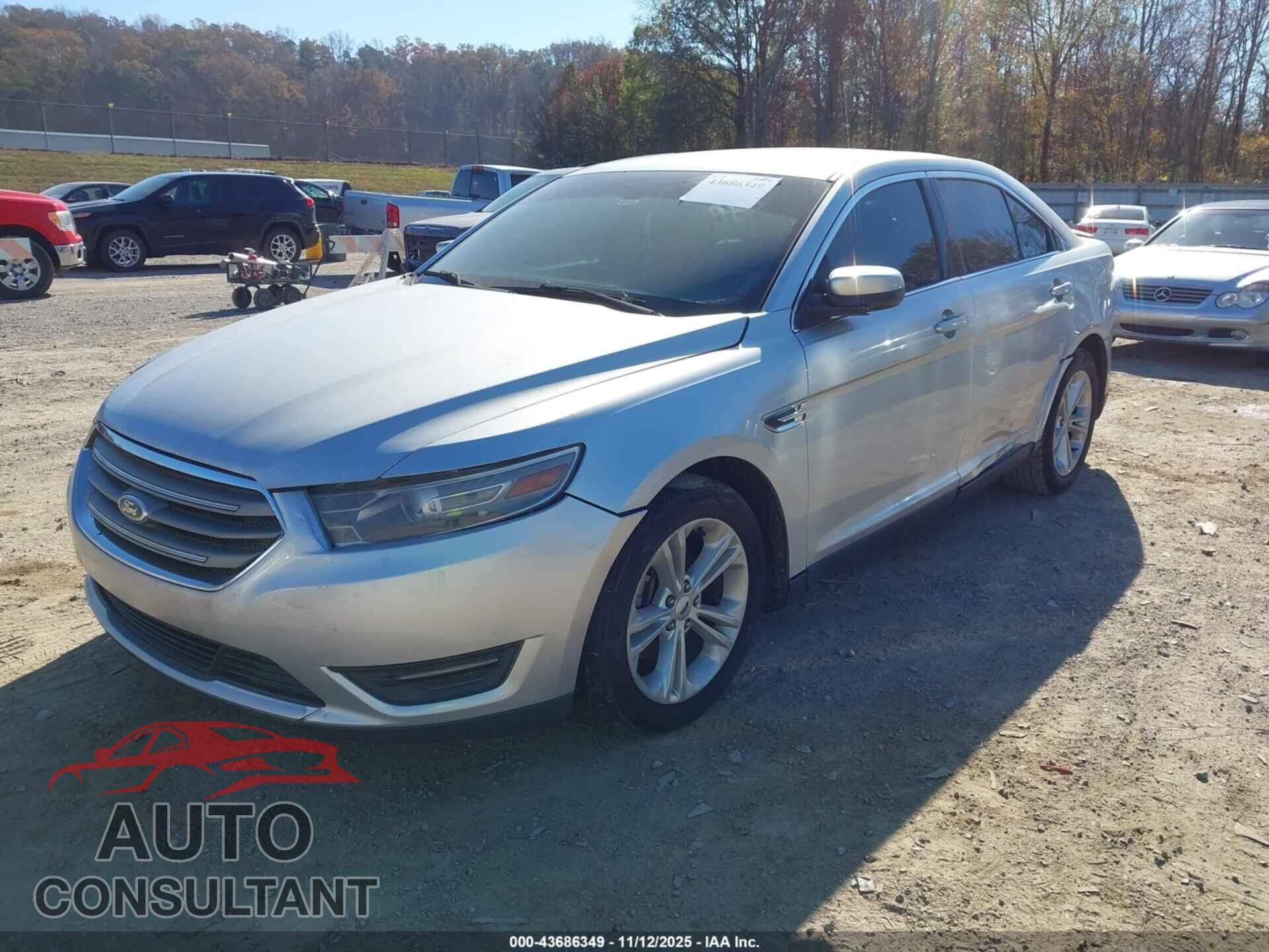 FORD TAURUS 2013 - 1FAHP2E82DG155385