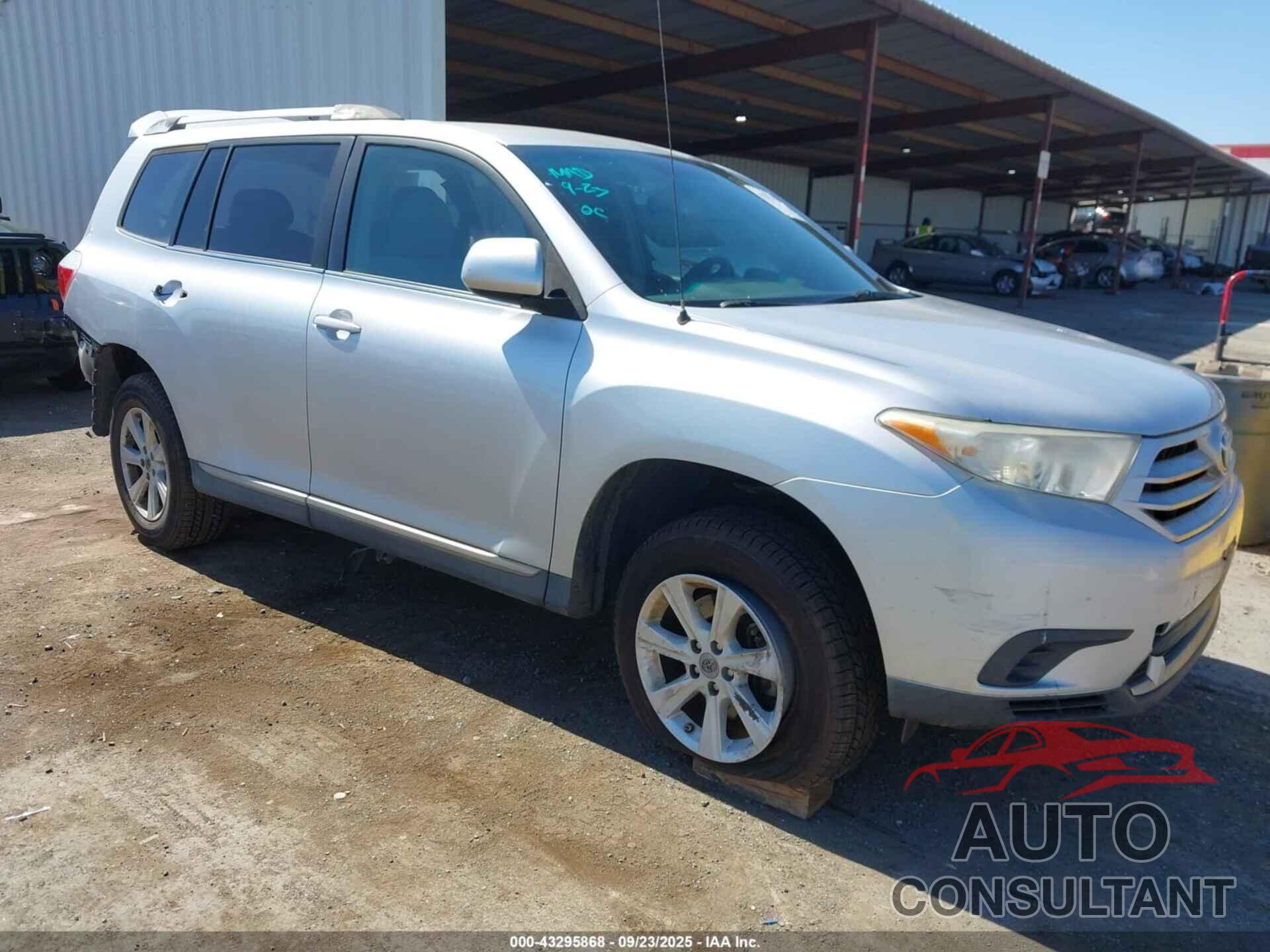 TOYOTA HIGHLANDER 2011 - 5TDZK3EH2BS037357