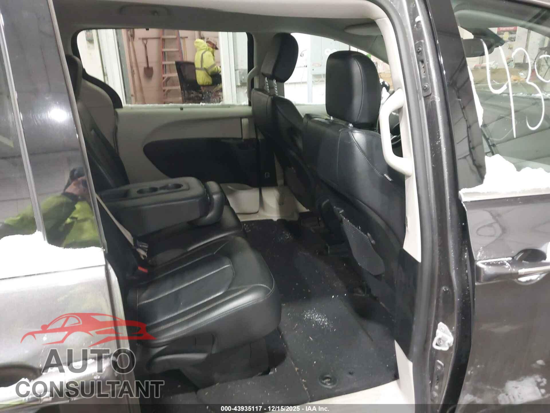 CHRYSLER PACIFICA 2017 - 2C4RC1BG7HR757073