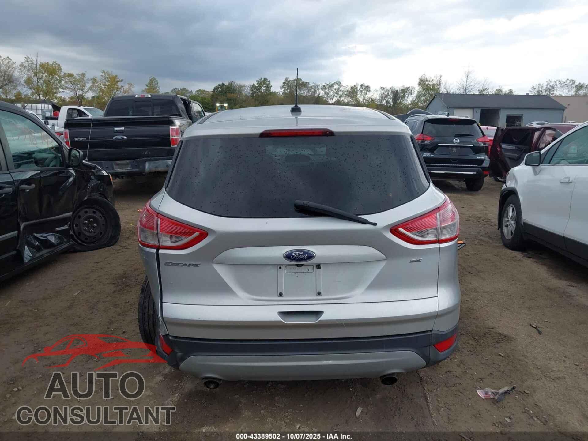 FORD ESCAPE 2015 - 1FMCU0G77FUB79378