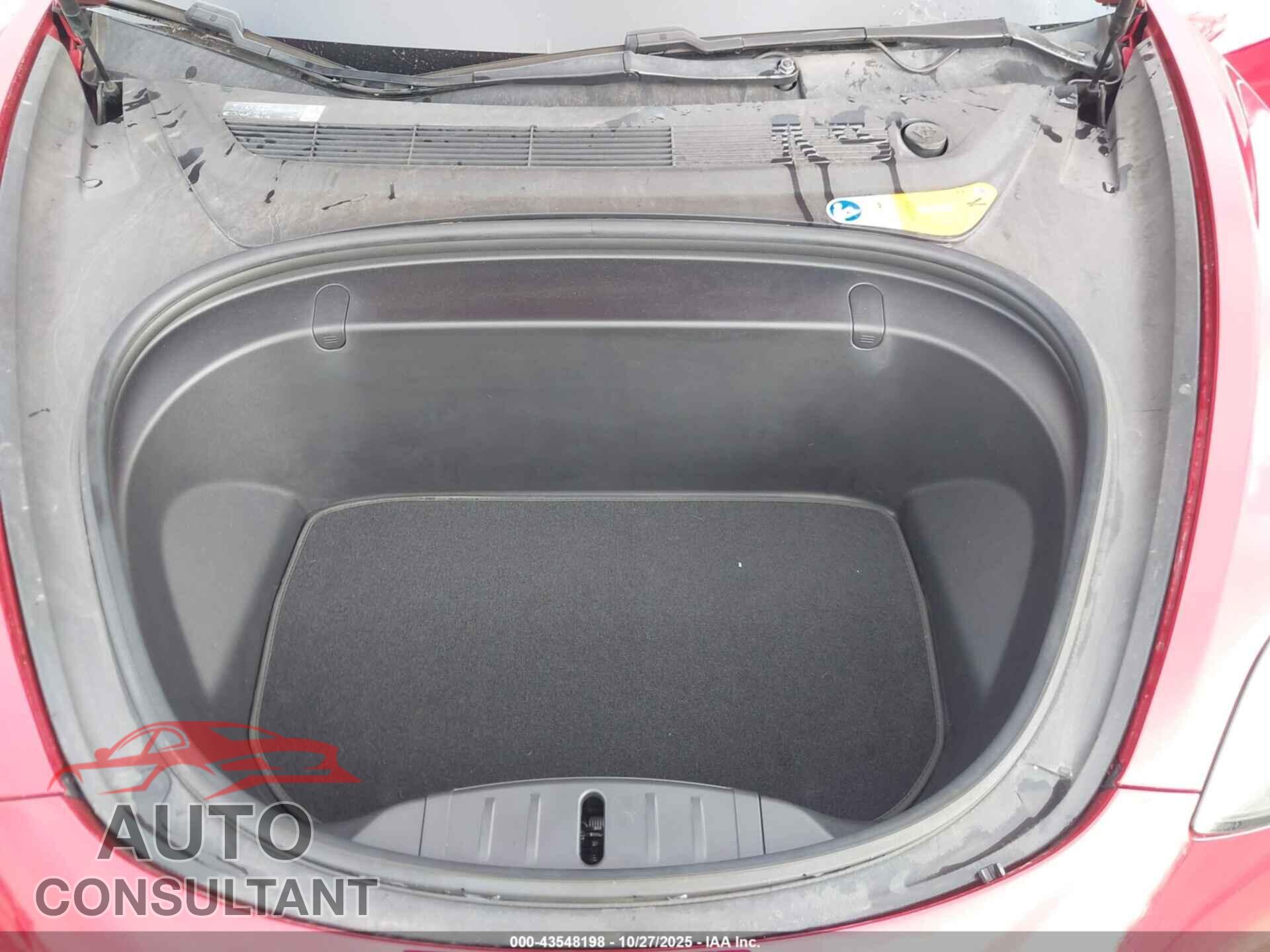 TESLA MODEL 3 2018 - 5YJ3E1EA1JF026020