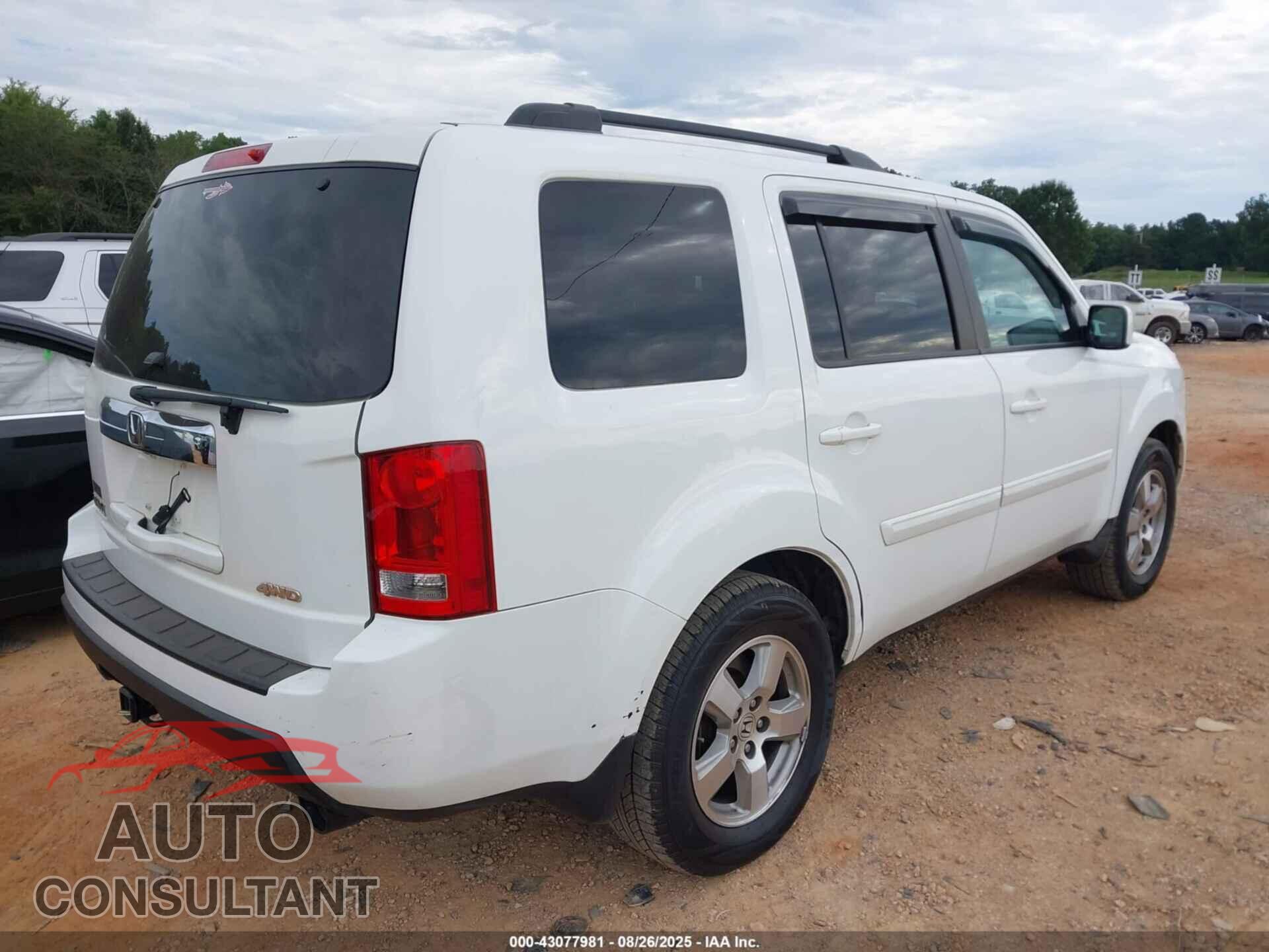 HONDA PILOT 2011 - 5FNYF4H62BB060674