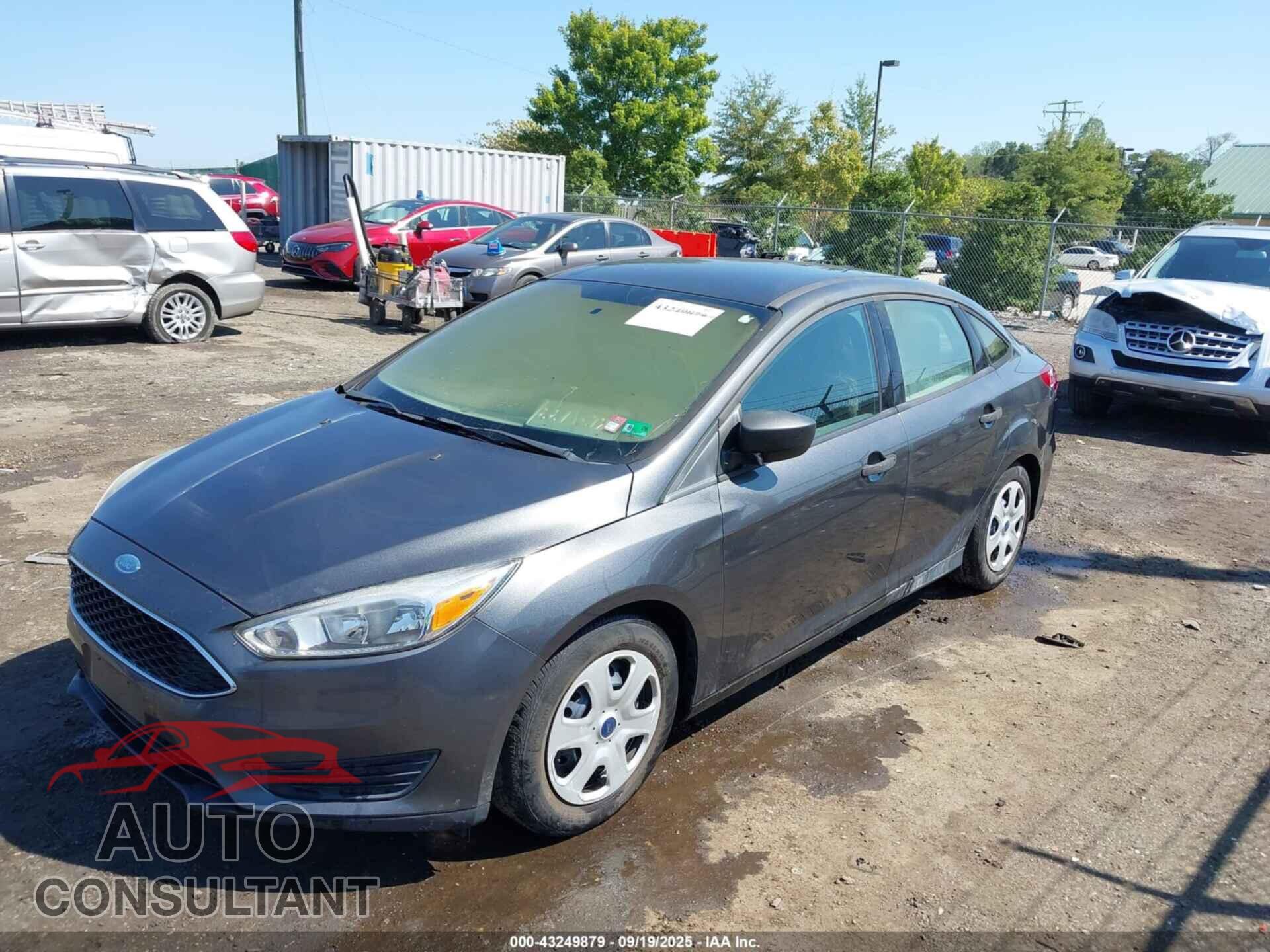 FORD FOCUS 2016 - 1FADP3E24GL368317