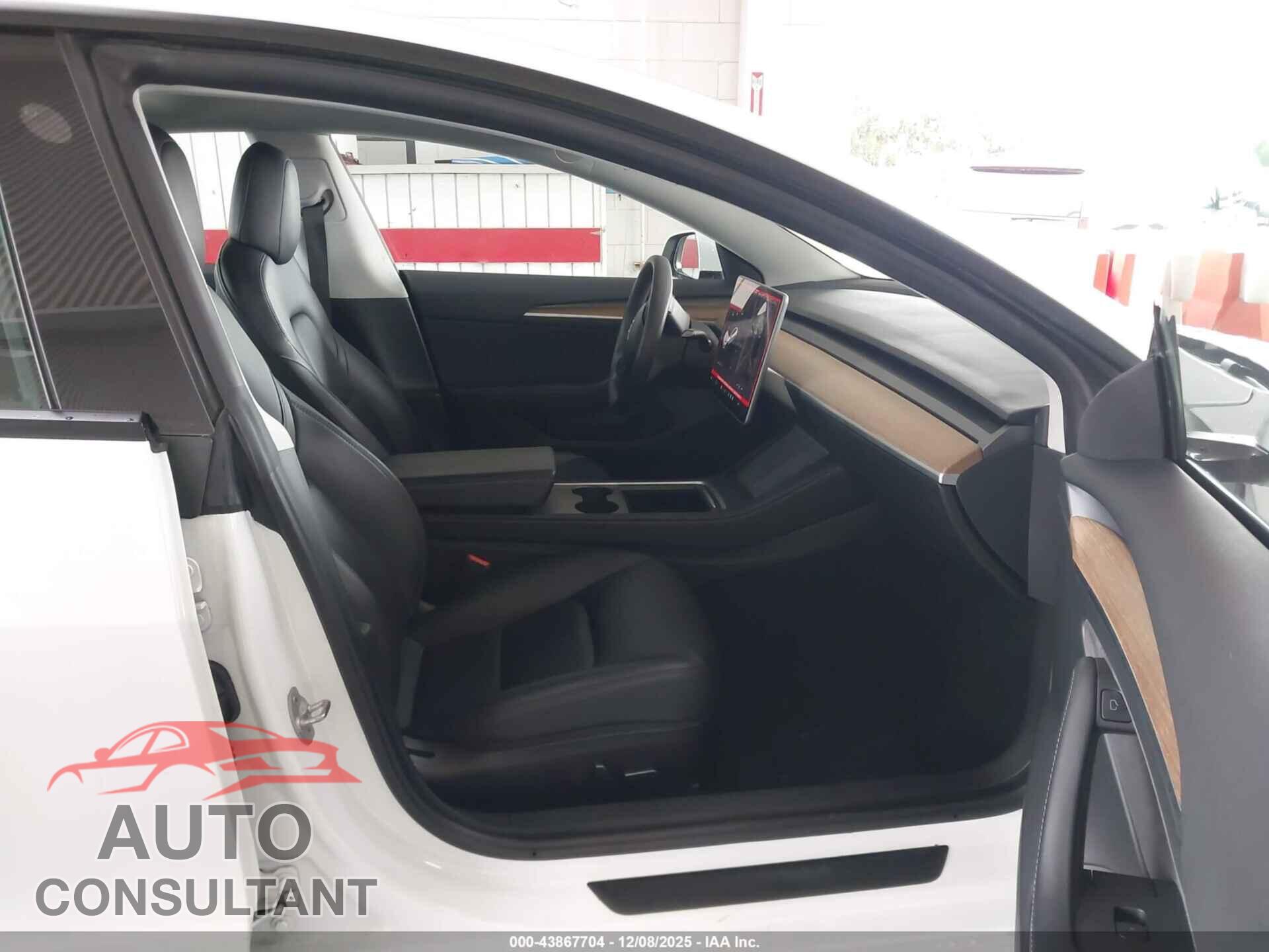 TESLA MODEL 3 2021 - 5YJ3E1EA1MF977497