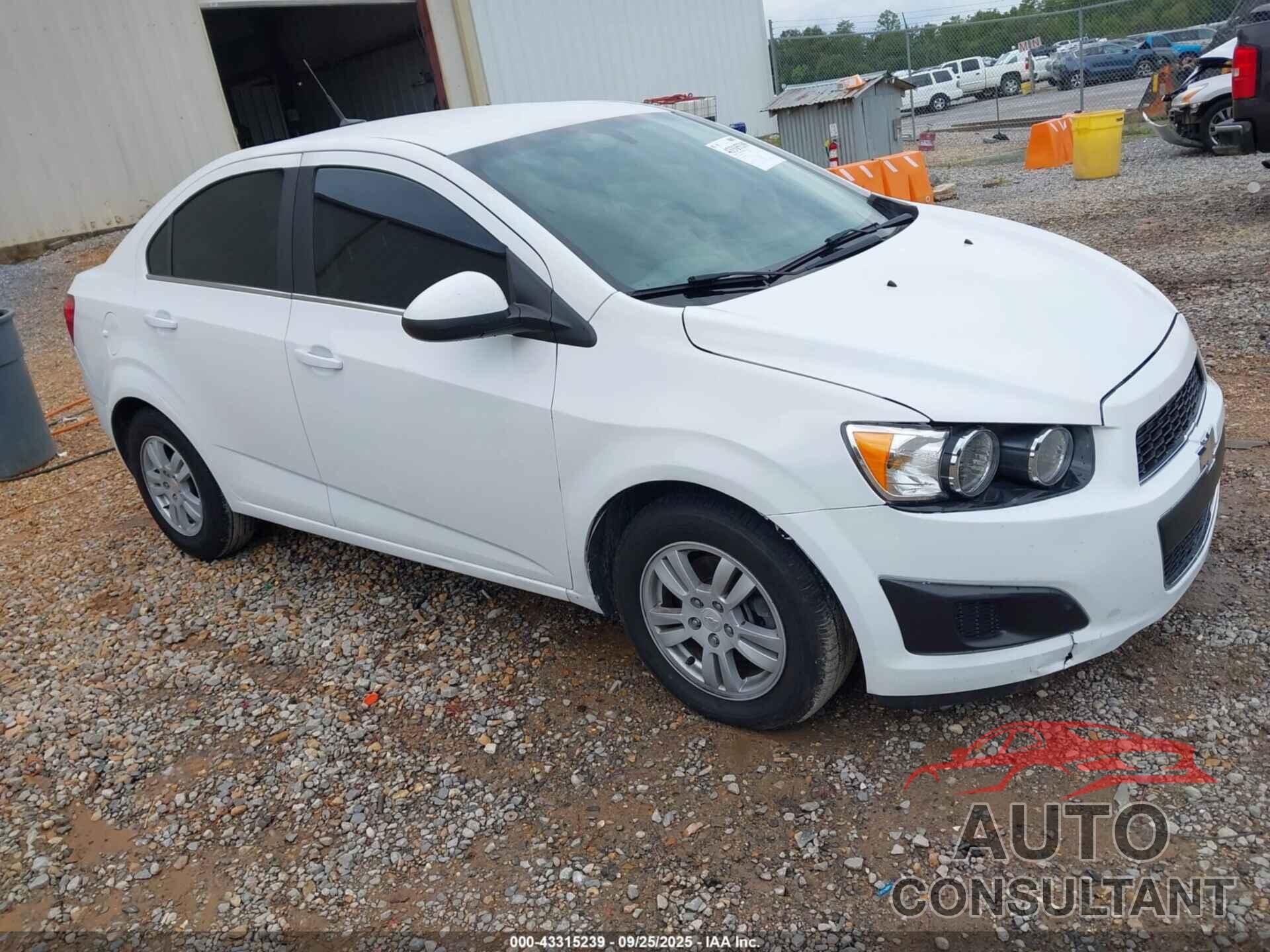 CHEVROLET SONIC 2014 - 1G1JC5SH0E4199684