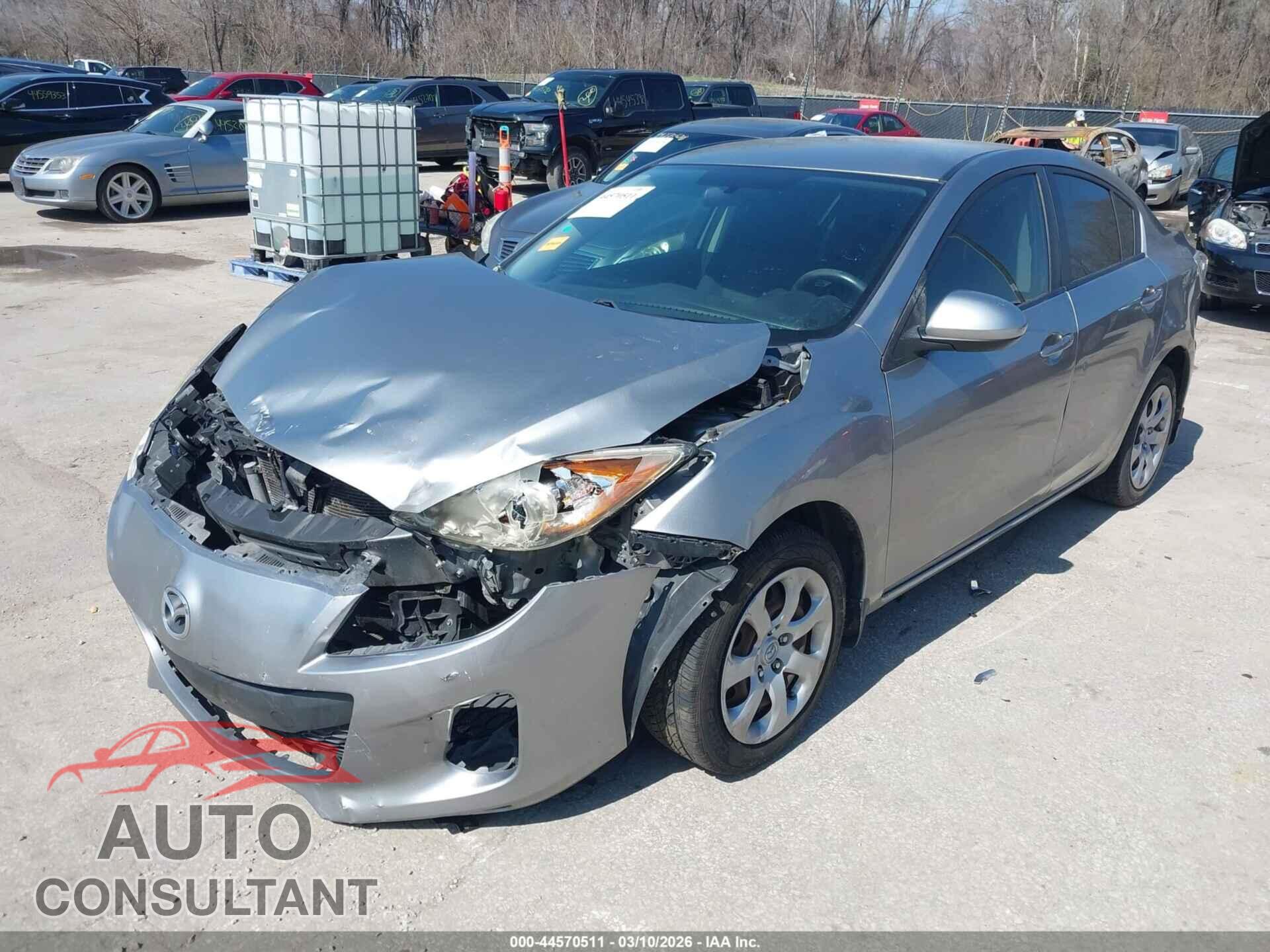 MAZDA MAZDA3 2012 - JM1BL1UF5C1529818