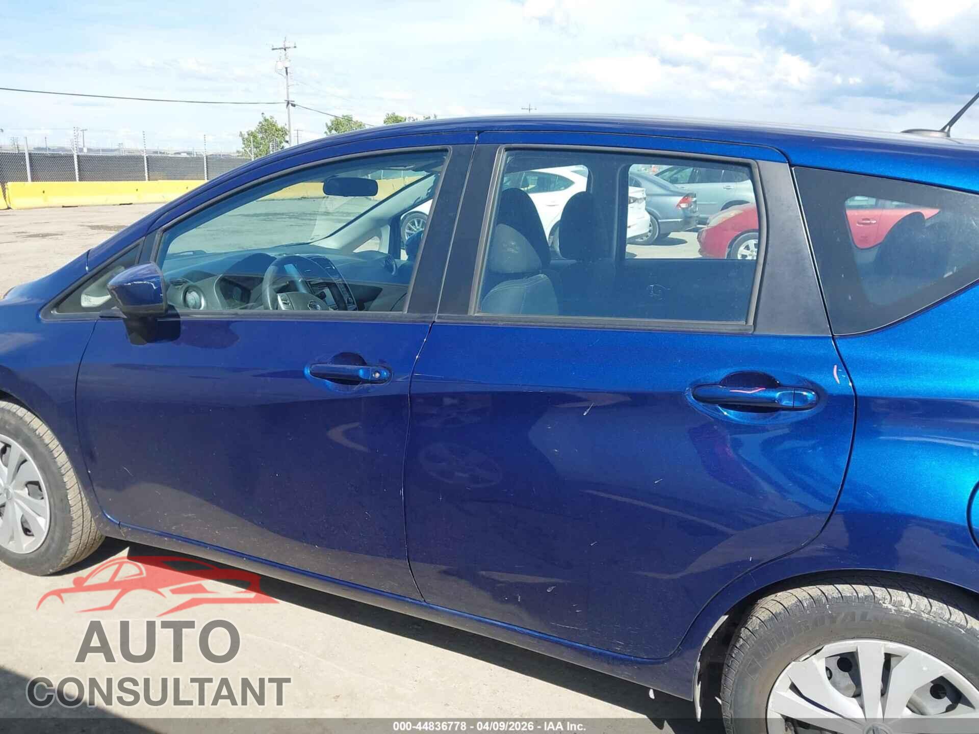 NISSAN VERSA NOTE 2018 - 3N1CE2CP5JL359984