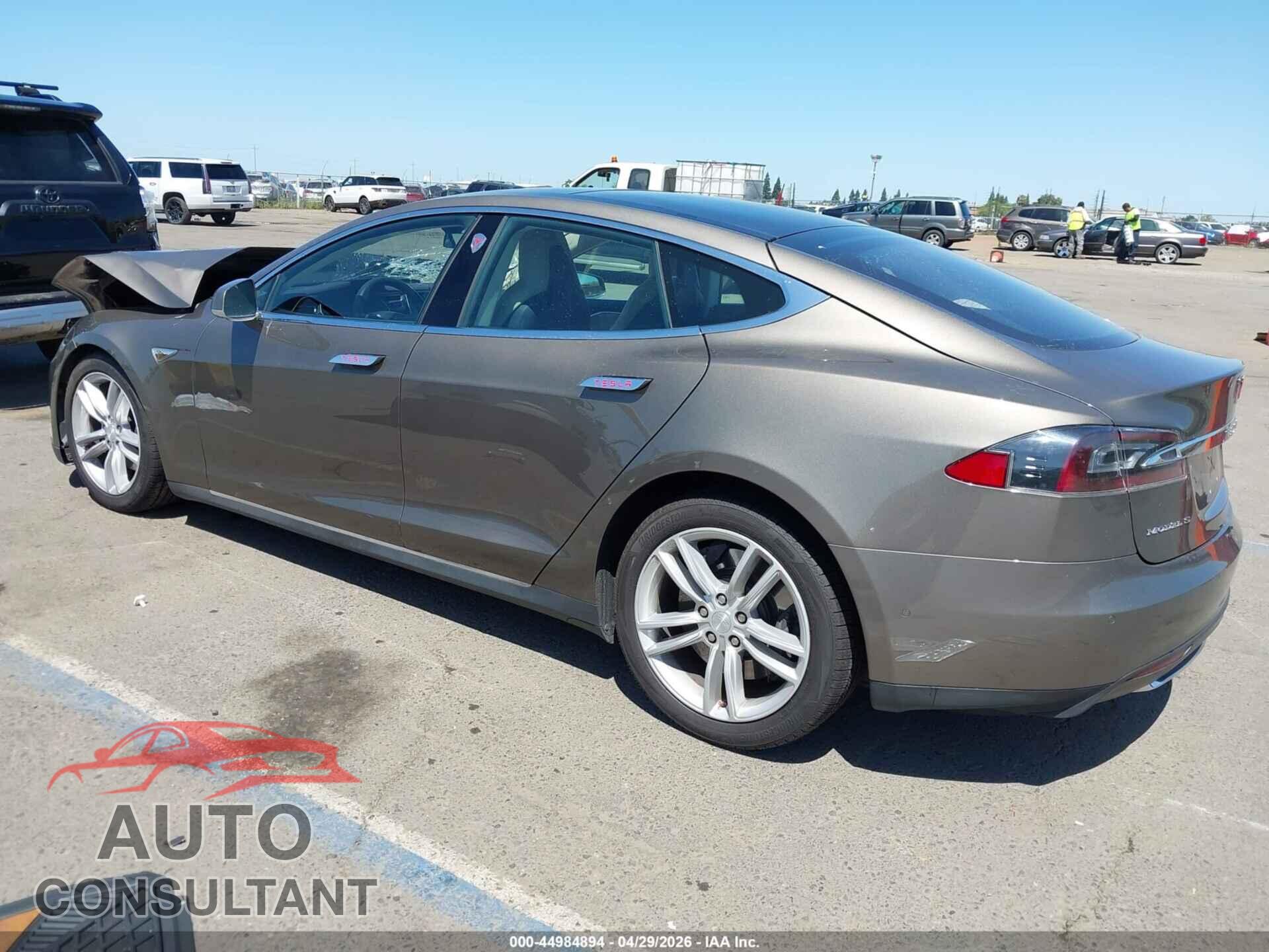 TESLA MODEL S 2015 - 5YJSA1E13FF120091