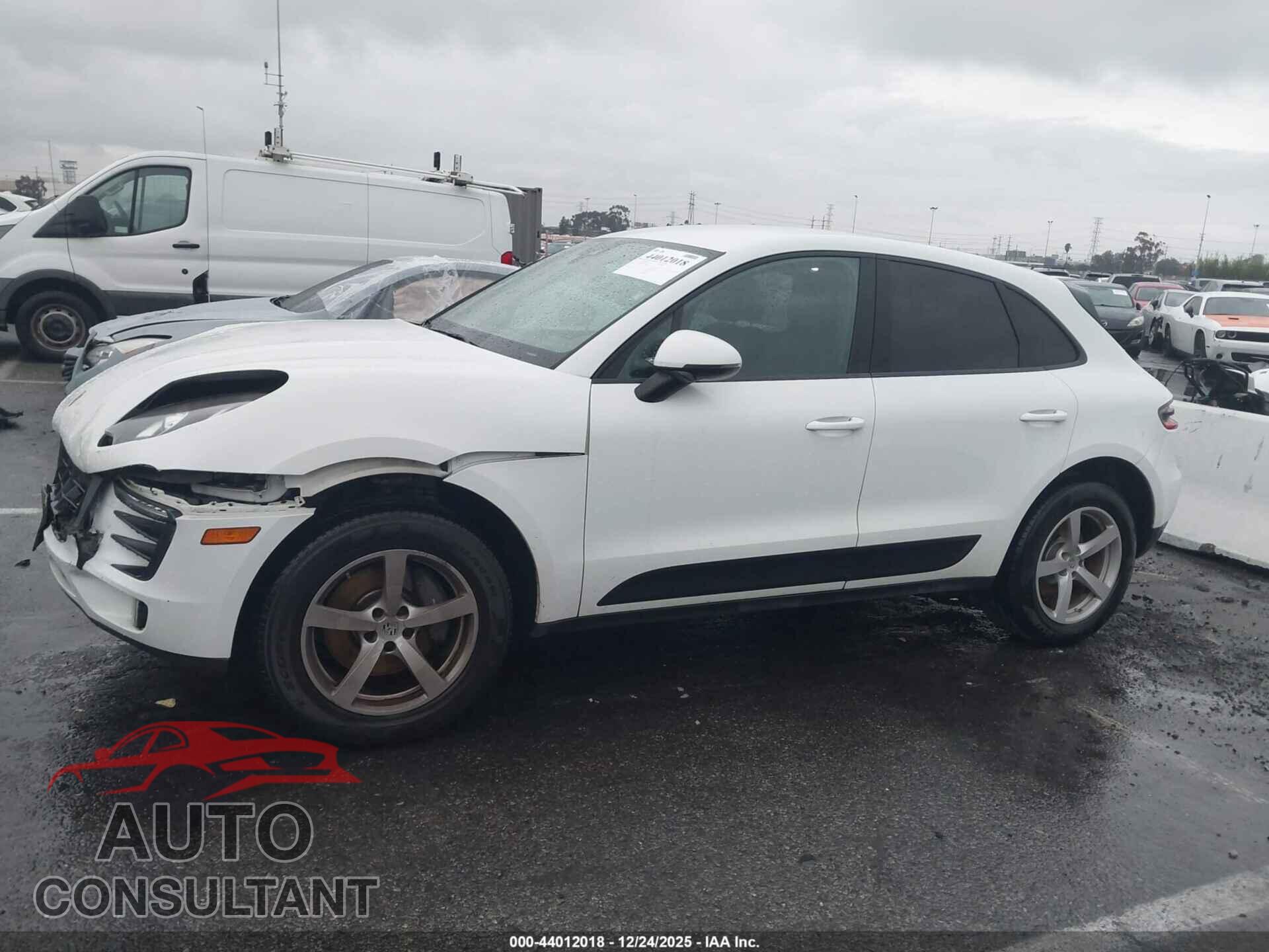 PORSCHE MACAN 2017 - WP1AA2A5XHLB00669
