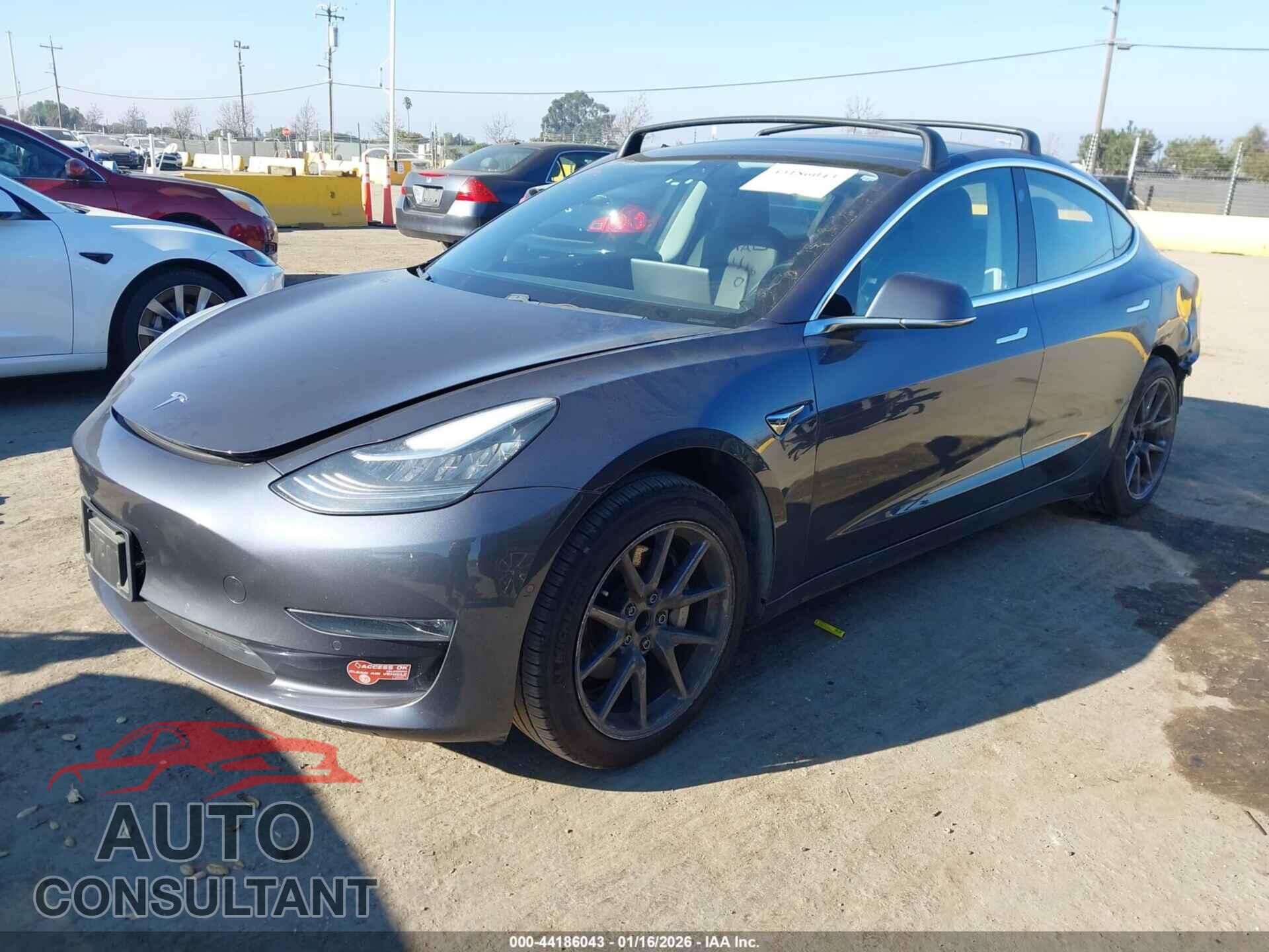 TESLA MODEL 3 2018 - 5YJ3E1EA2JF037592