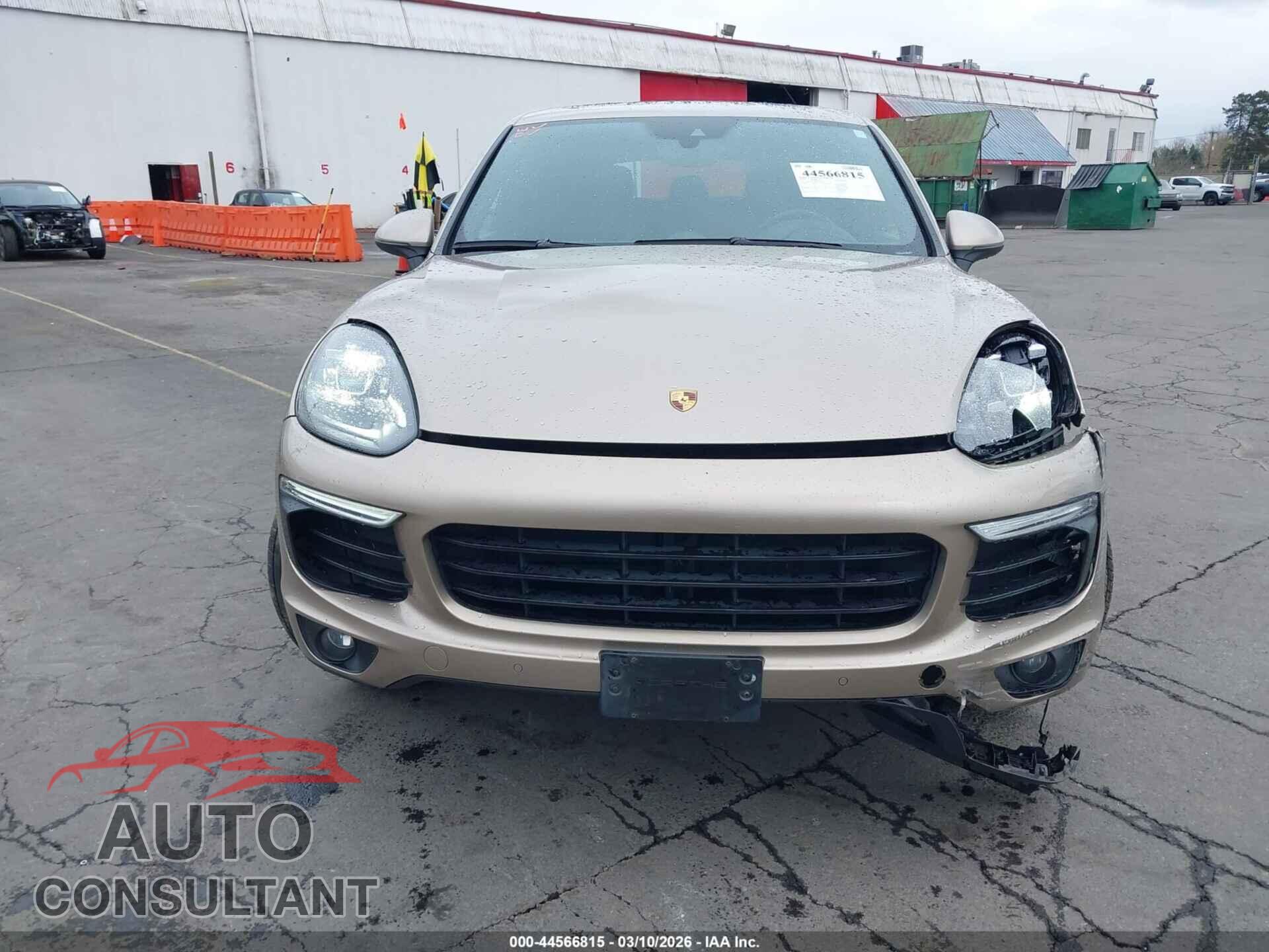 PORSCHE CAYENNE 2017 - WP1AA2A25HKA89396