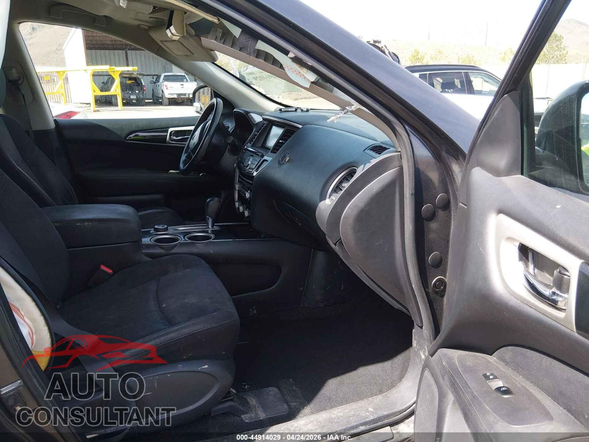 NISSAN PATHFINDER 2013 - 5N1AR2MM0DC643838