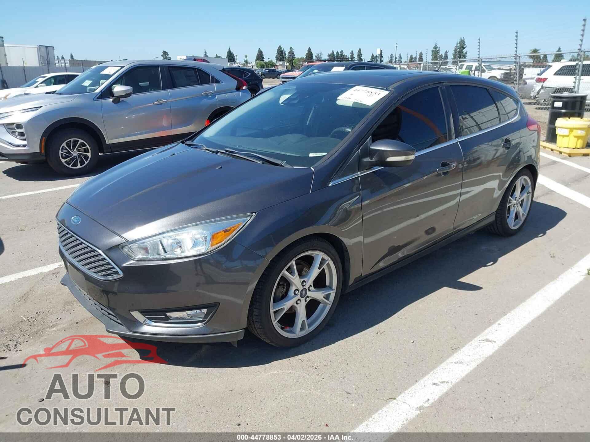 FORD FOCUS 2015 - 1FADP3N20FL324474