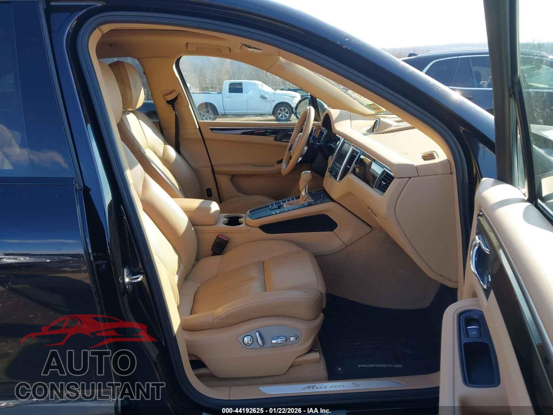PORSCHE MACAN 2016 - WP1AB2A50GLB55224
