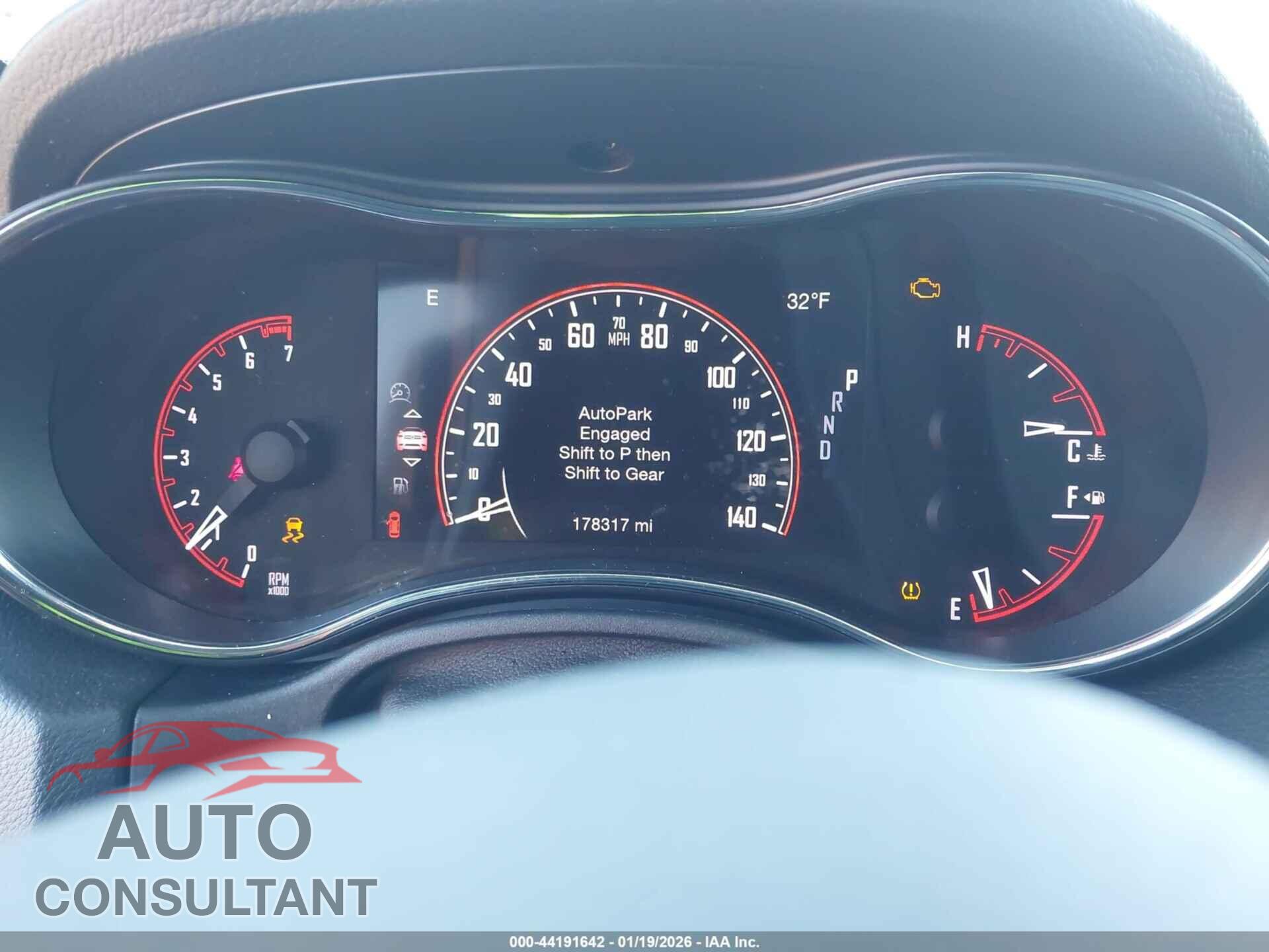 DODGE DURANGO 2018 - 1C4RDHAG8JC186442