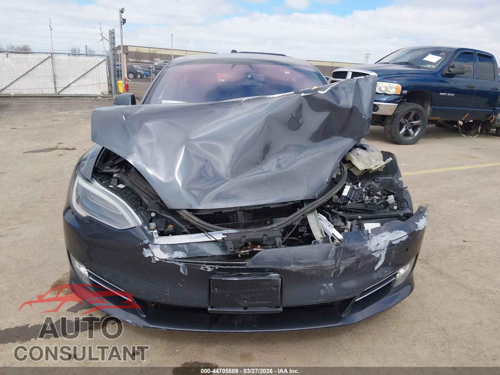 TESLA MODEL S 2018 - 5YJSA1E2XJF252511