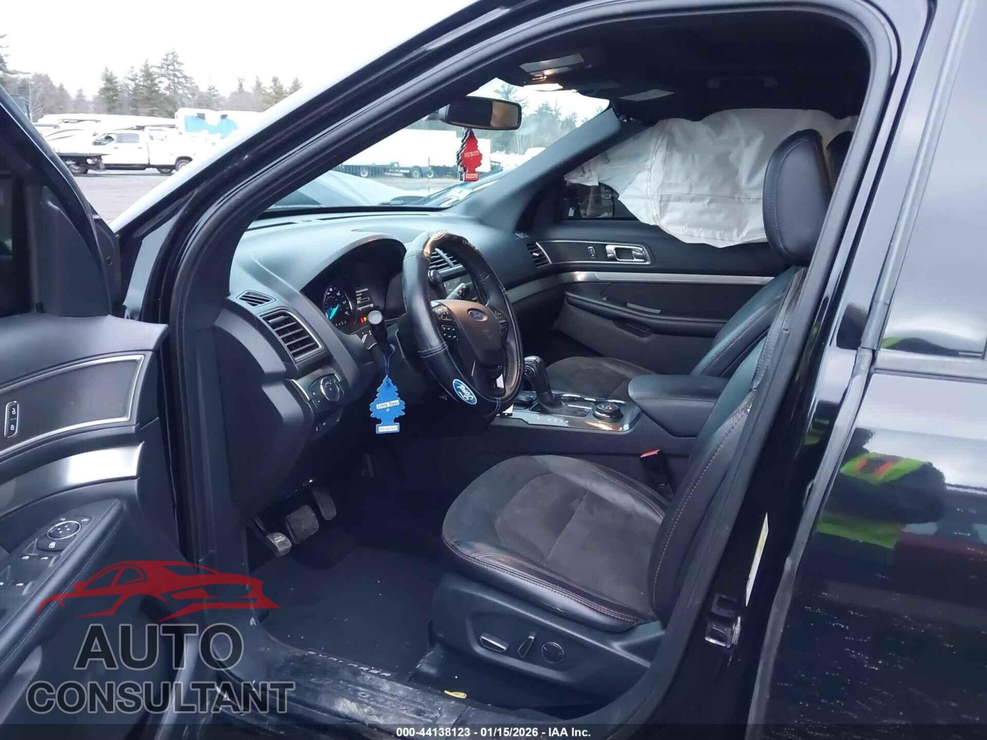 FORD EXPLORER 2018 - 1FM5K8D85JGB50057