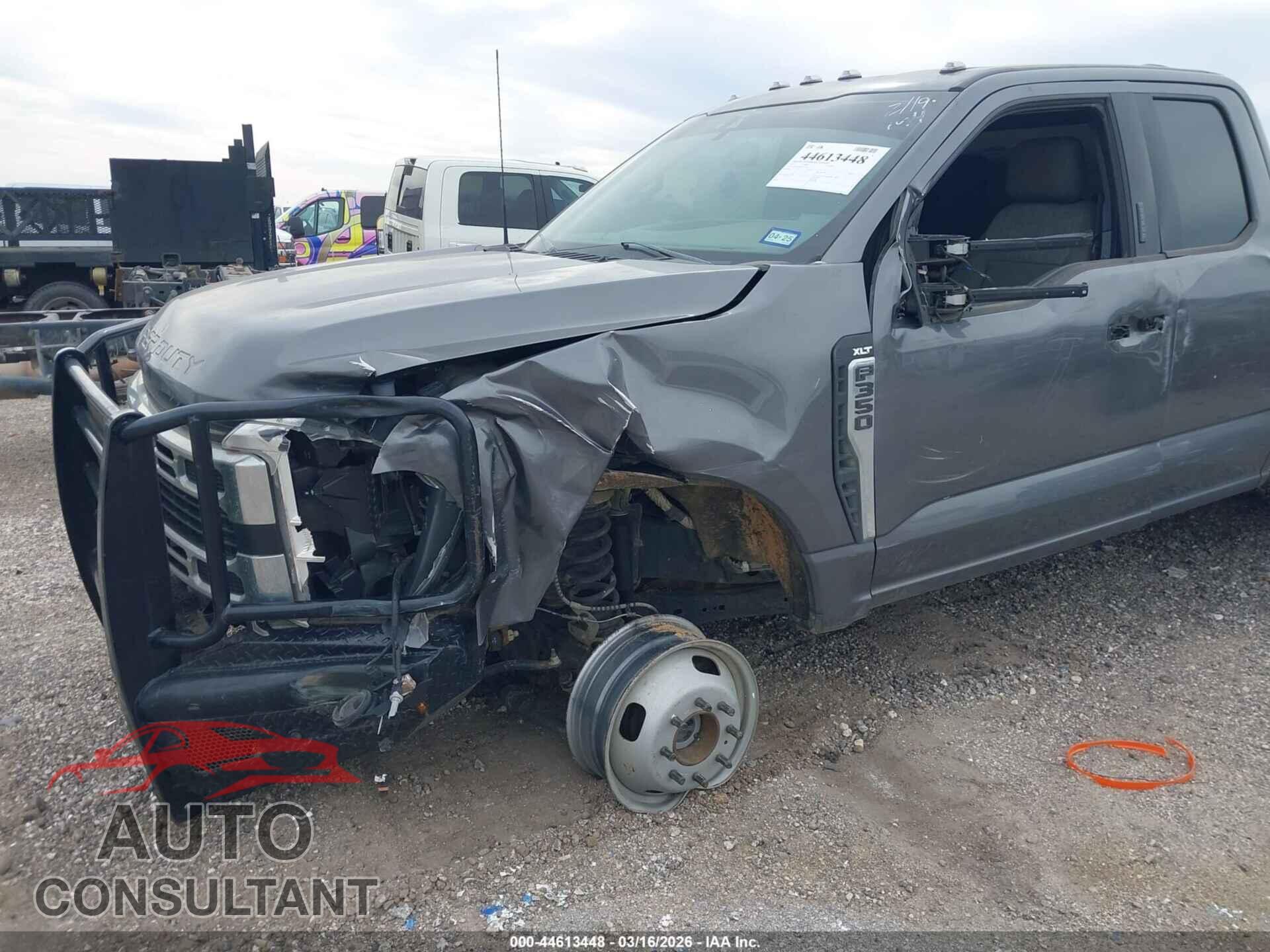 FORD F-350 2023 - 1FT8X3DN9PEC55829