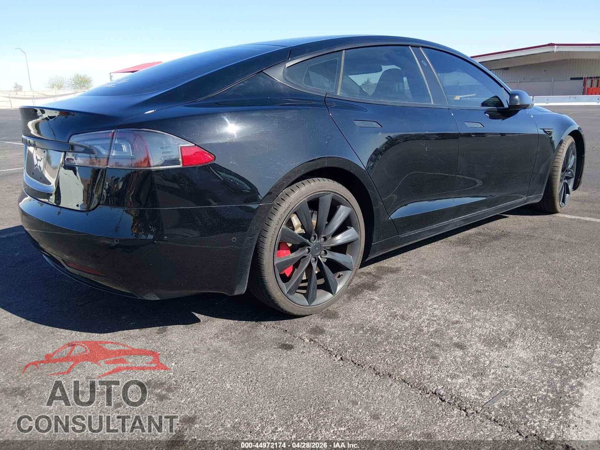 TESLA MODEL S 2017 - 5YJSA1E11HF208883