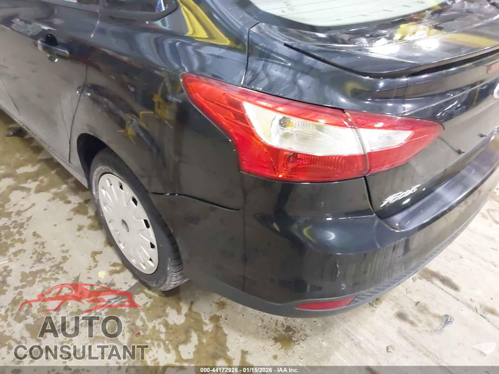 FORD FOCUS 2013 - 1FADP3F23DL340065