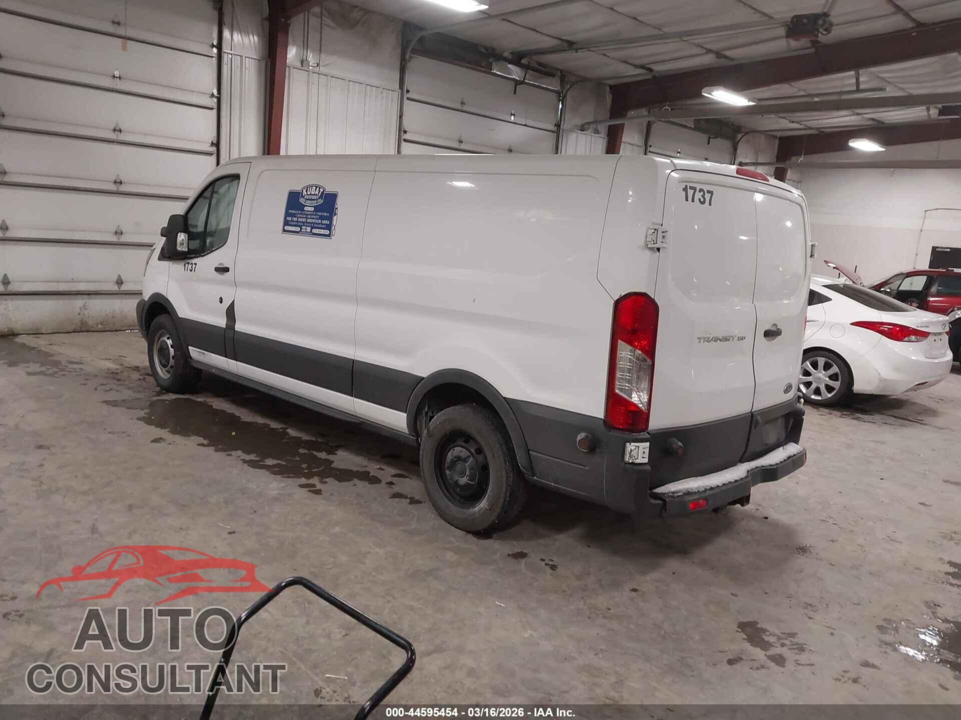 FORD TRANSIT-150 2017 - 1FTYE2YM0HKB25586