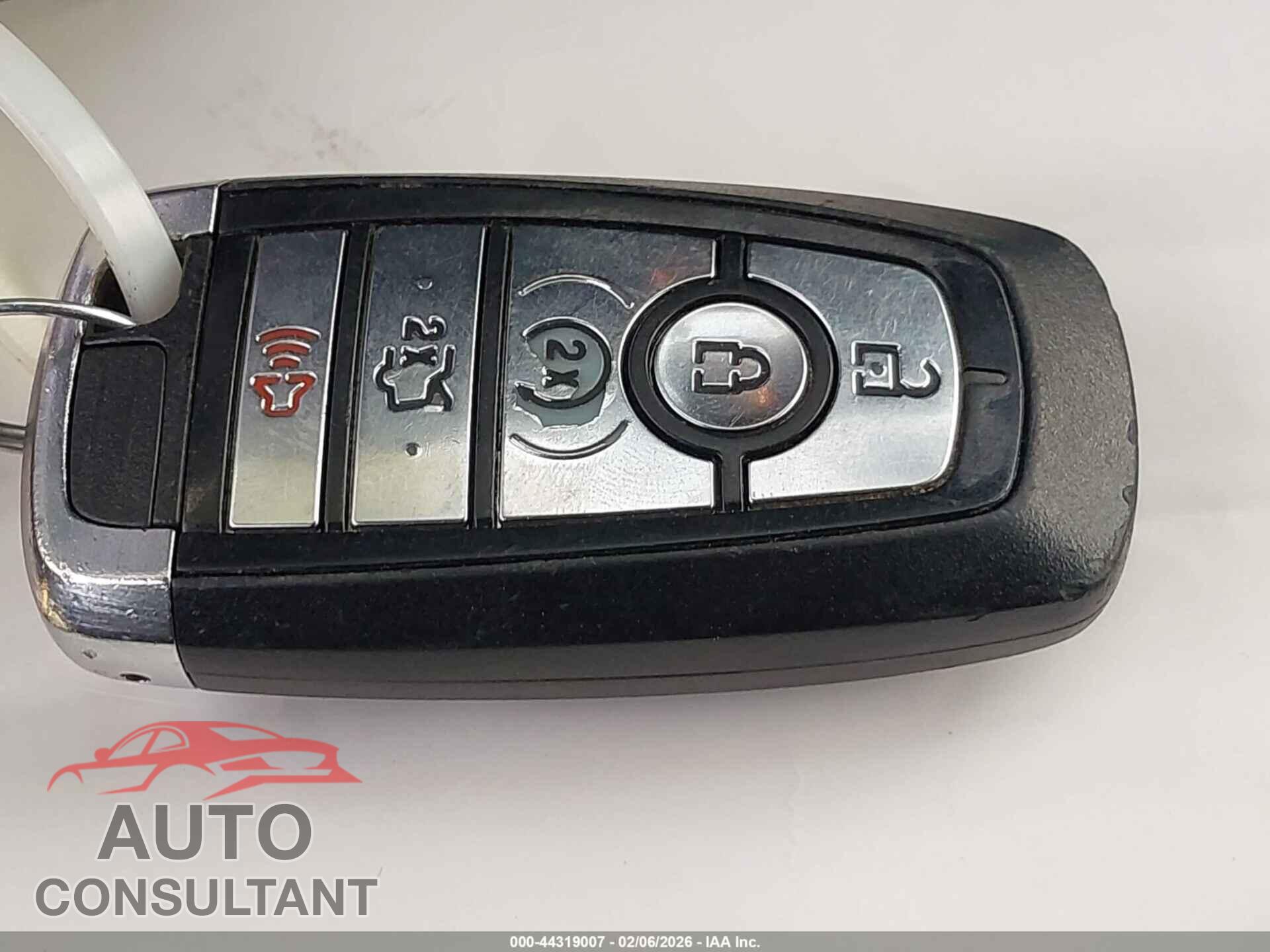 FORD EXPLORER 2018 - 1FM5K7D84JGB32207