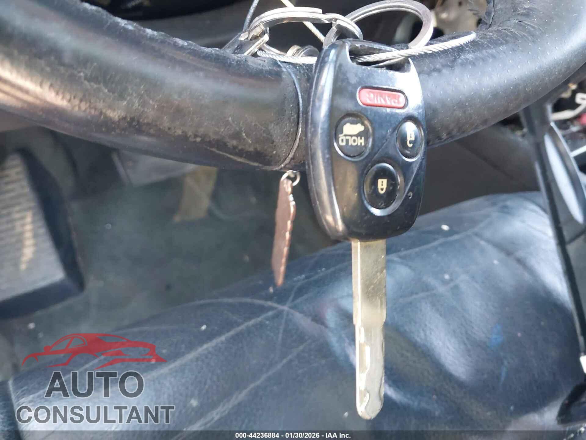 HONDA PILOT 2015 - 5FNYF3H97FB012419