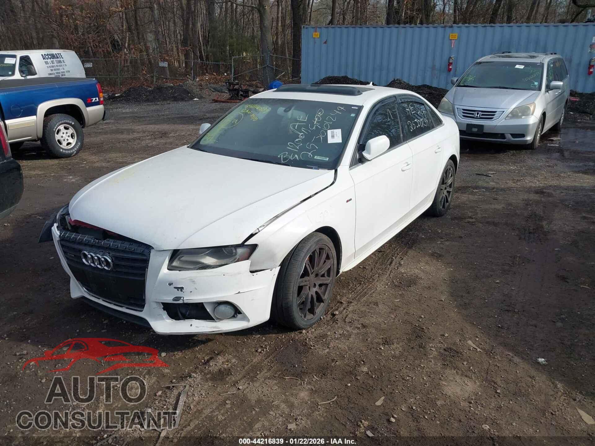 AUDI A4 2012 - WAUFFAFL7CN000663
