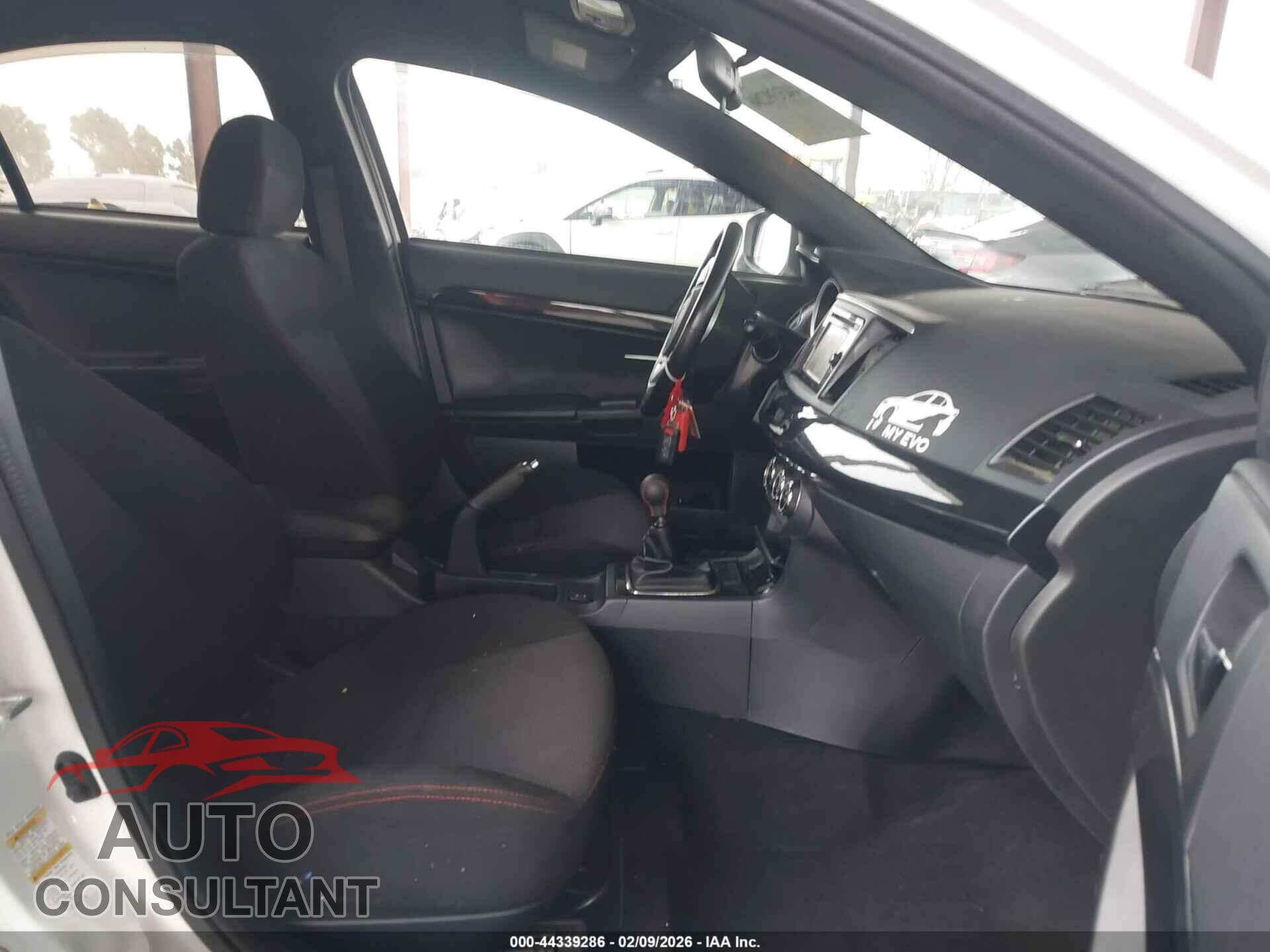 MITSUBISHI LANCER EVOLUTION 2015 - JA32W7FV5FU027696