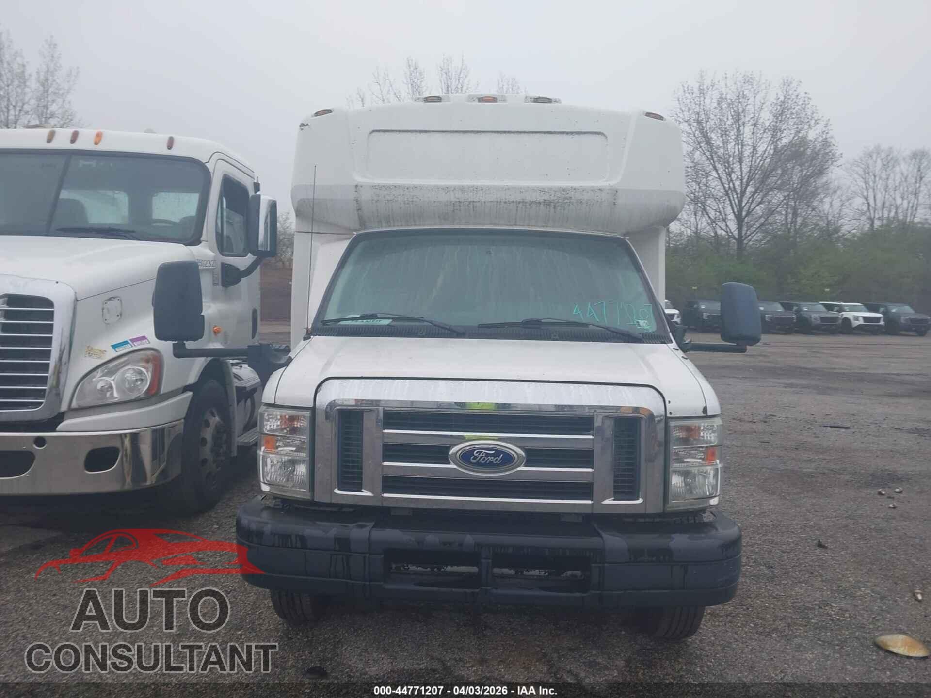 FORD E-450 CUTAWAY 2015 - 1FDFE4FS6FDA10556