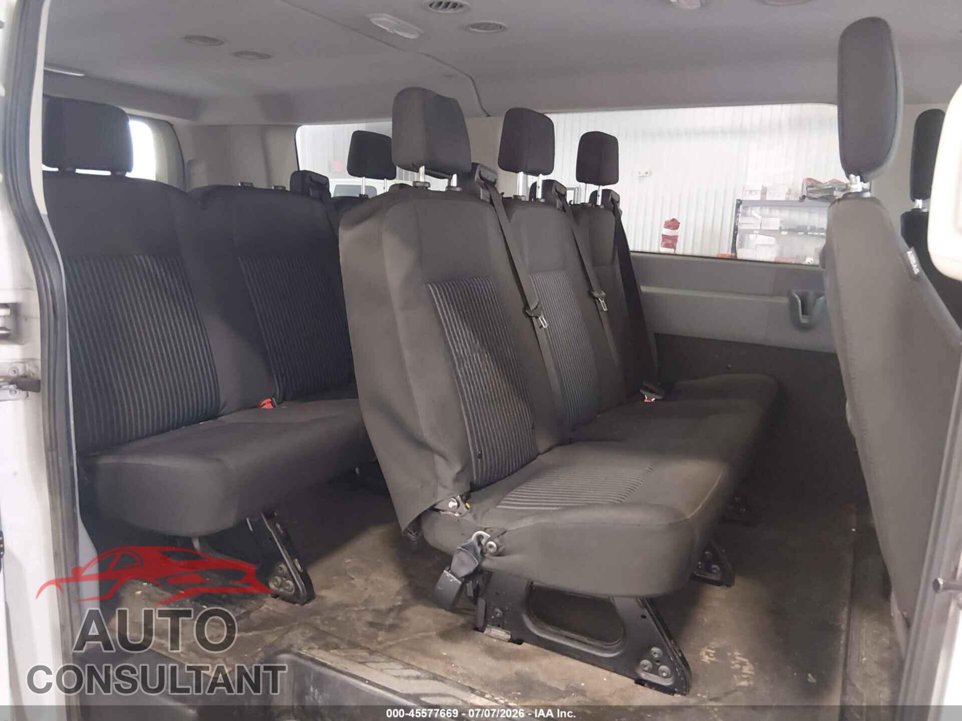 FORD TRANSIT-150 2018 - 1FMZK1YM5JKB18898